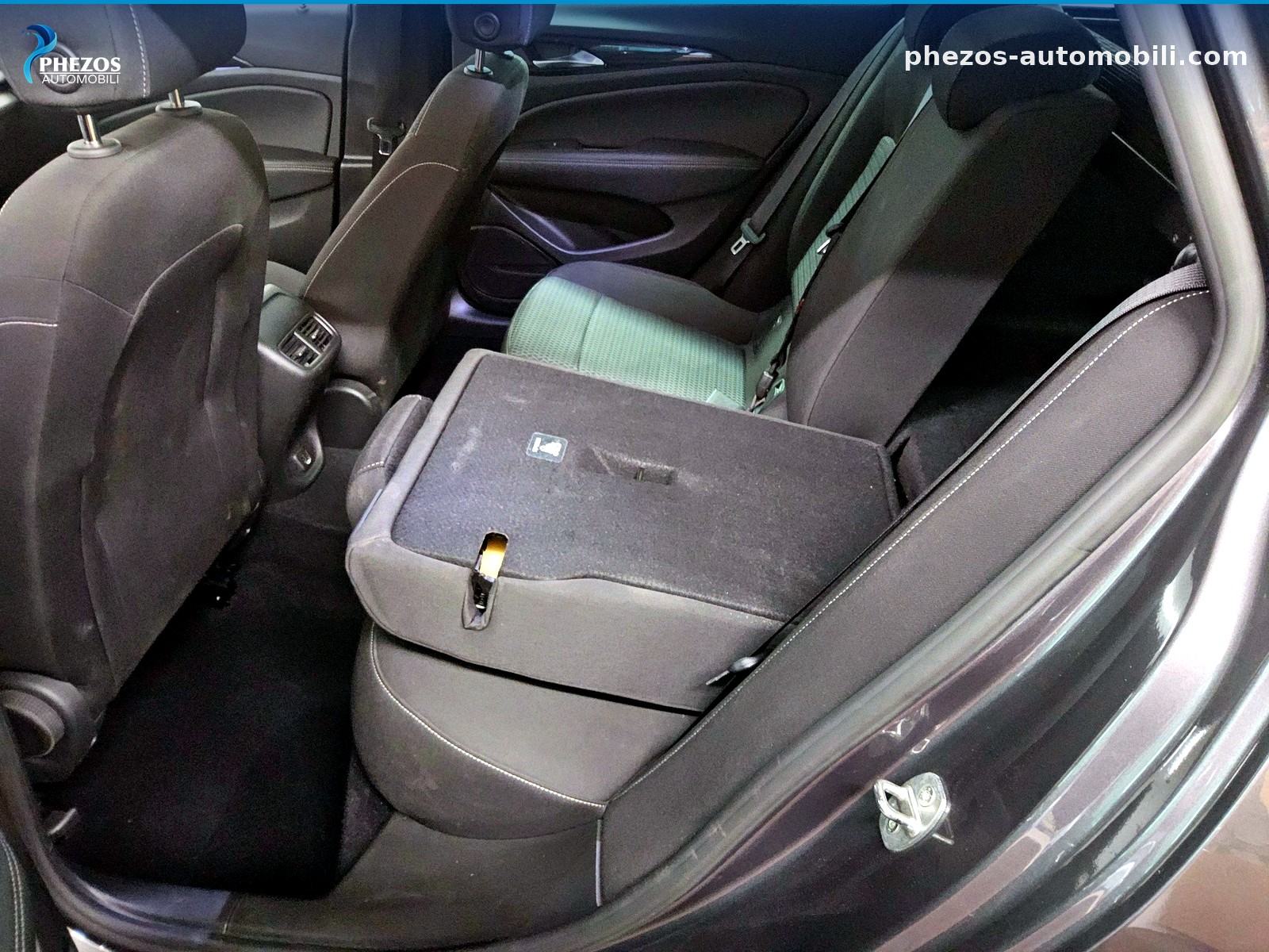 Opel Insignia ST 1.5 D Business Edition, fotografija 12