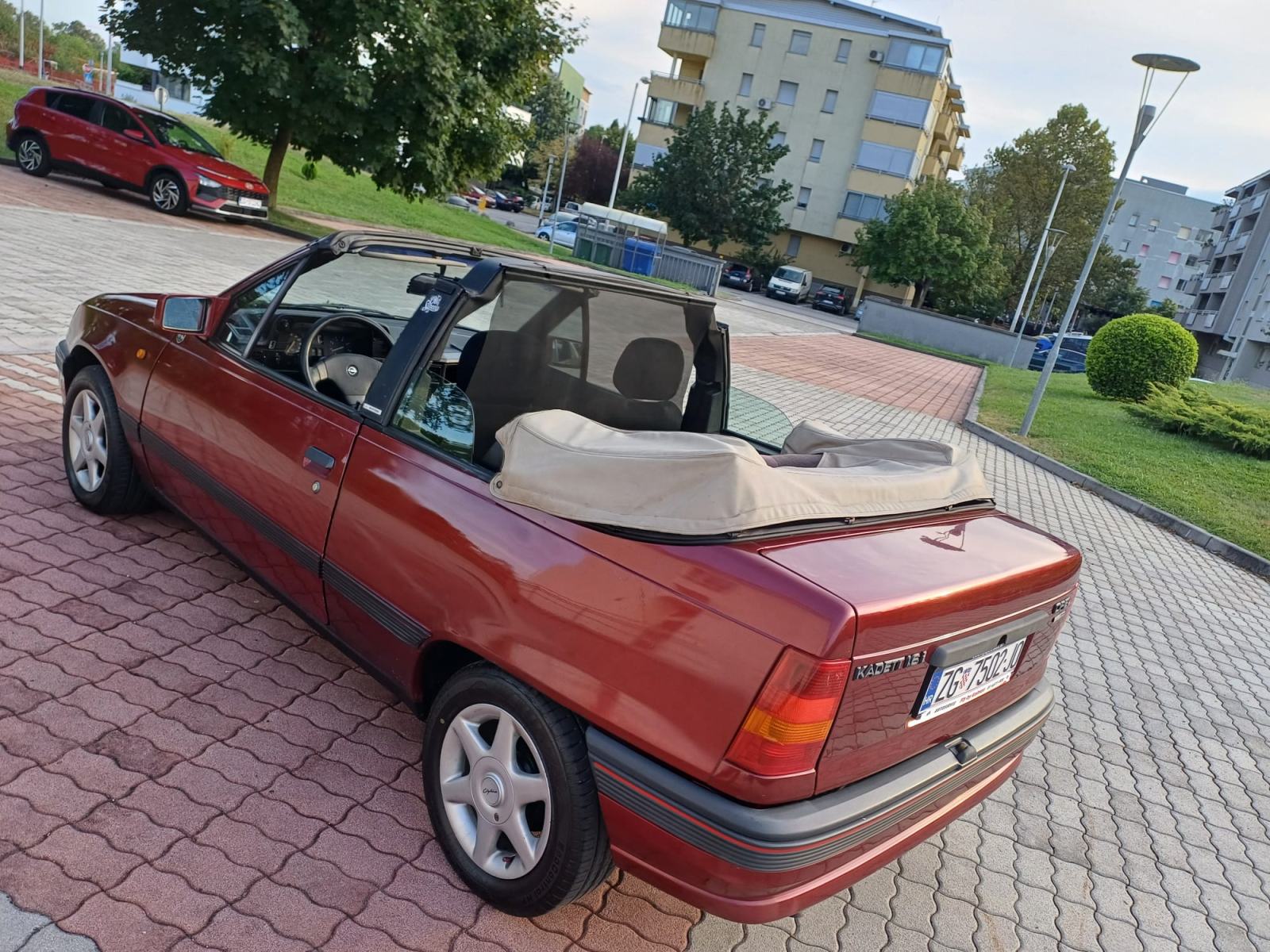 Opel Kadett Cabrio 1.6 i reg1godinu Oldtimer El.Krov 097 6813000, pogled izvana - slika 3