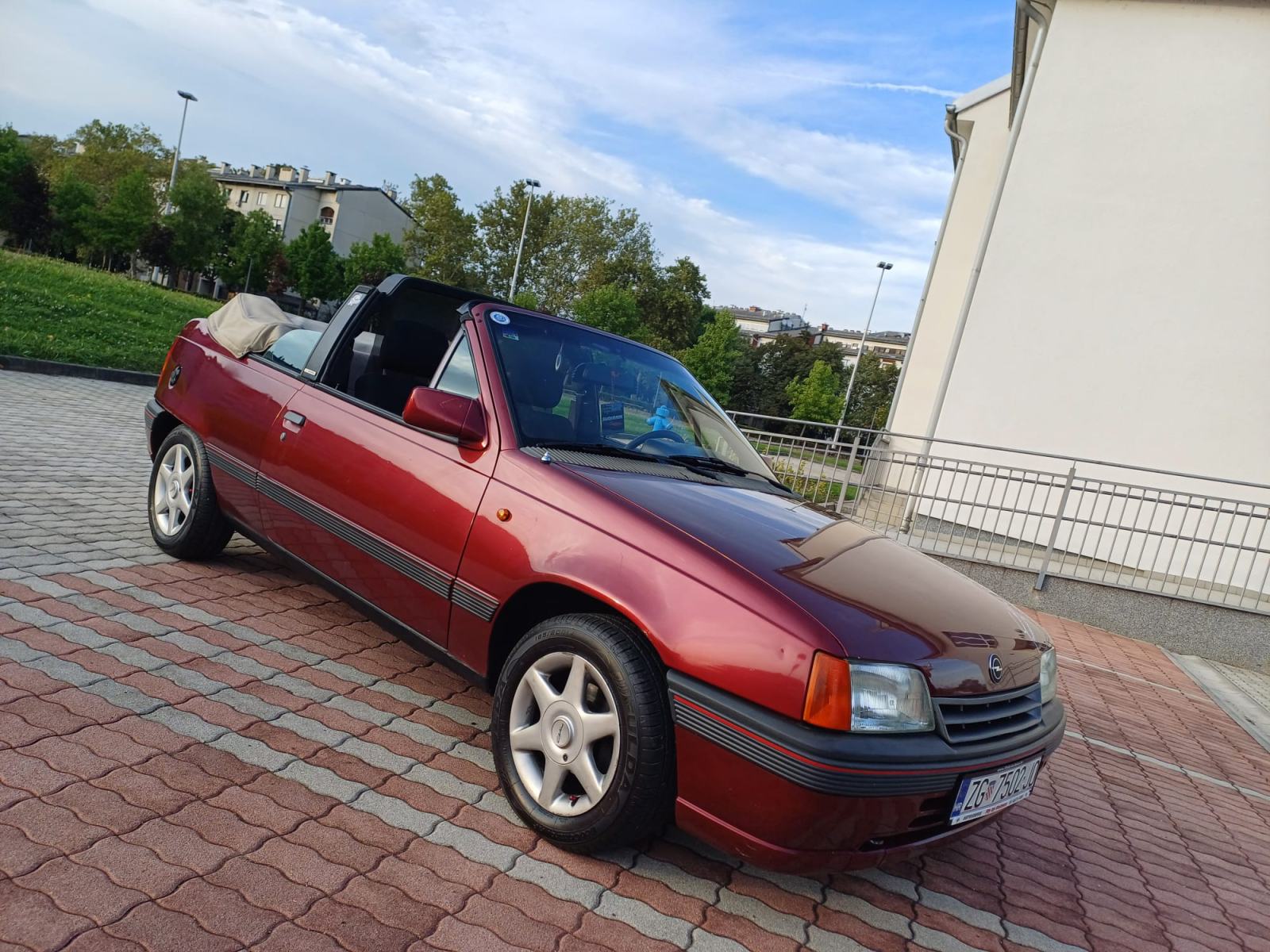 Opel Kadett Cabrio 1.6 i reg1godinu Oldtimer El.Krov 097 6813000, pogled izvana - slika 5