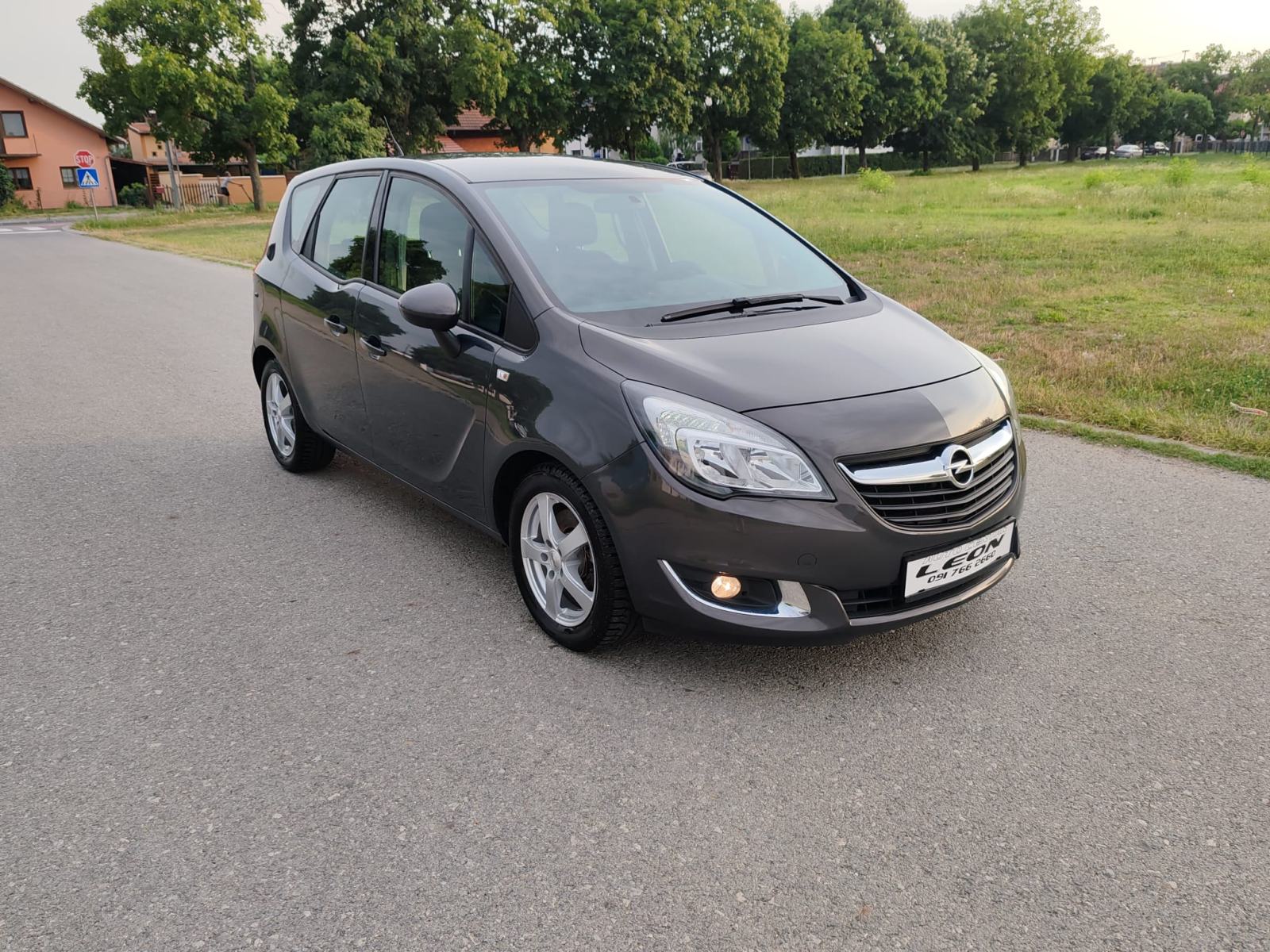 Opel Meriva 1,6 CDTI ,148000 km, 2016 god. kartice do 36 rata, fotografija 4