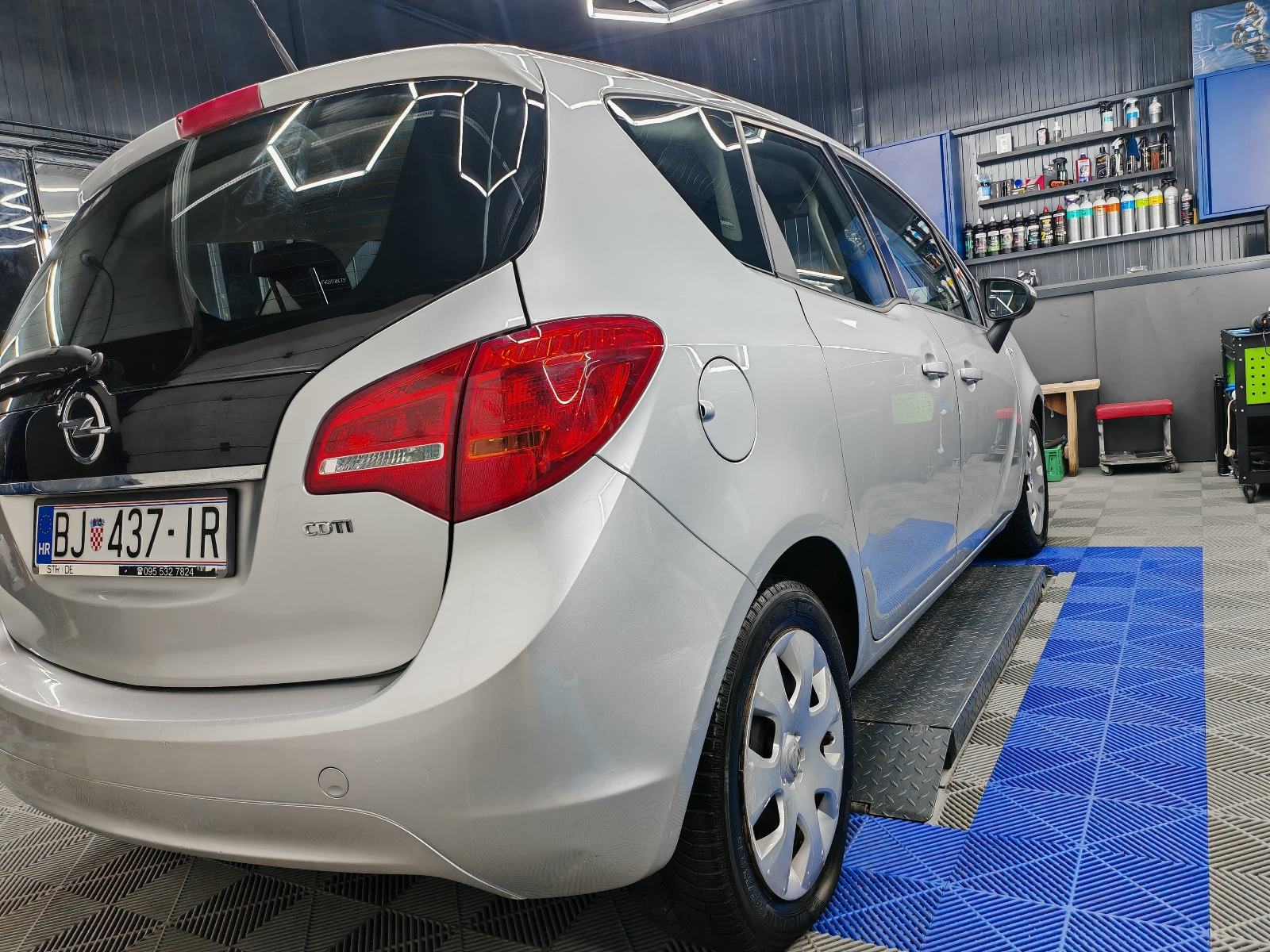 Opel Meriva 1,6 CDTI *klima*euro 6*, fotografija 3