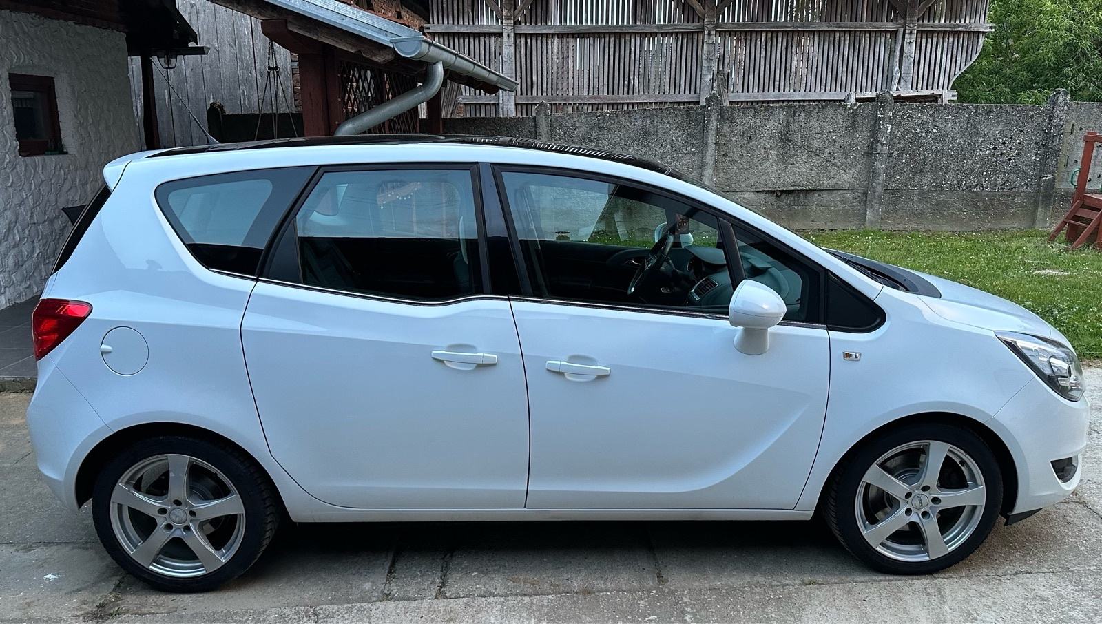Opel Meriva 1,6 CDTI Cosmo, REG 05/27, 131.900 km, fotografija 8