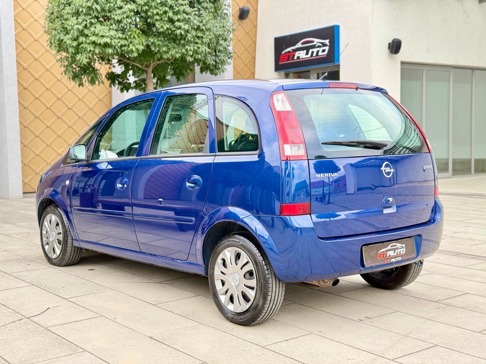 Opel Meriva 1,7 CDTI, KLIMA, Veliki servis, Nove gume, odlicno stanje, fotografija 4