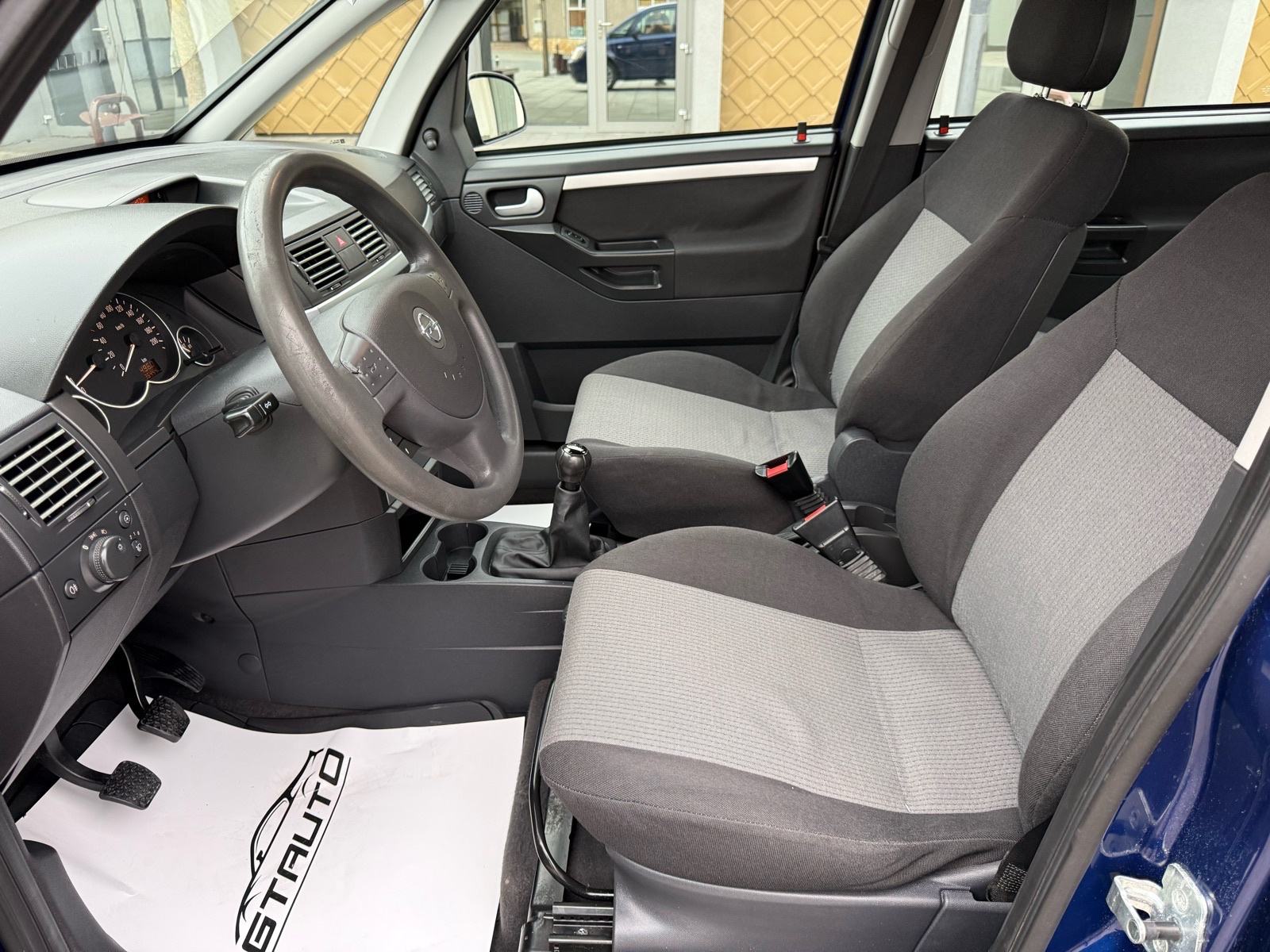 Opel Meriva 1,7 CDTI, KLIMA, Veliki servis, Nove gume, odlicno stanje, fotografija 10