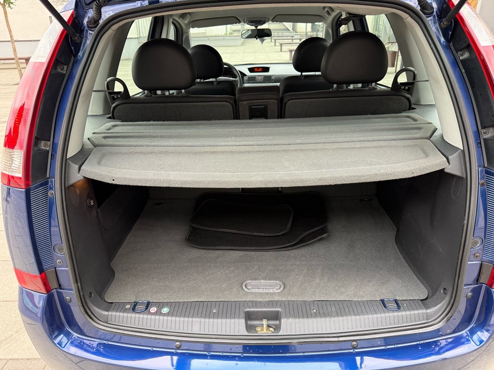Opel Meriva 1,7 CDTI, KLIMA, Veliki servis, Nove gume, odlicno stanje, fotografija 12