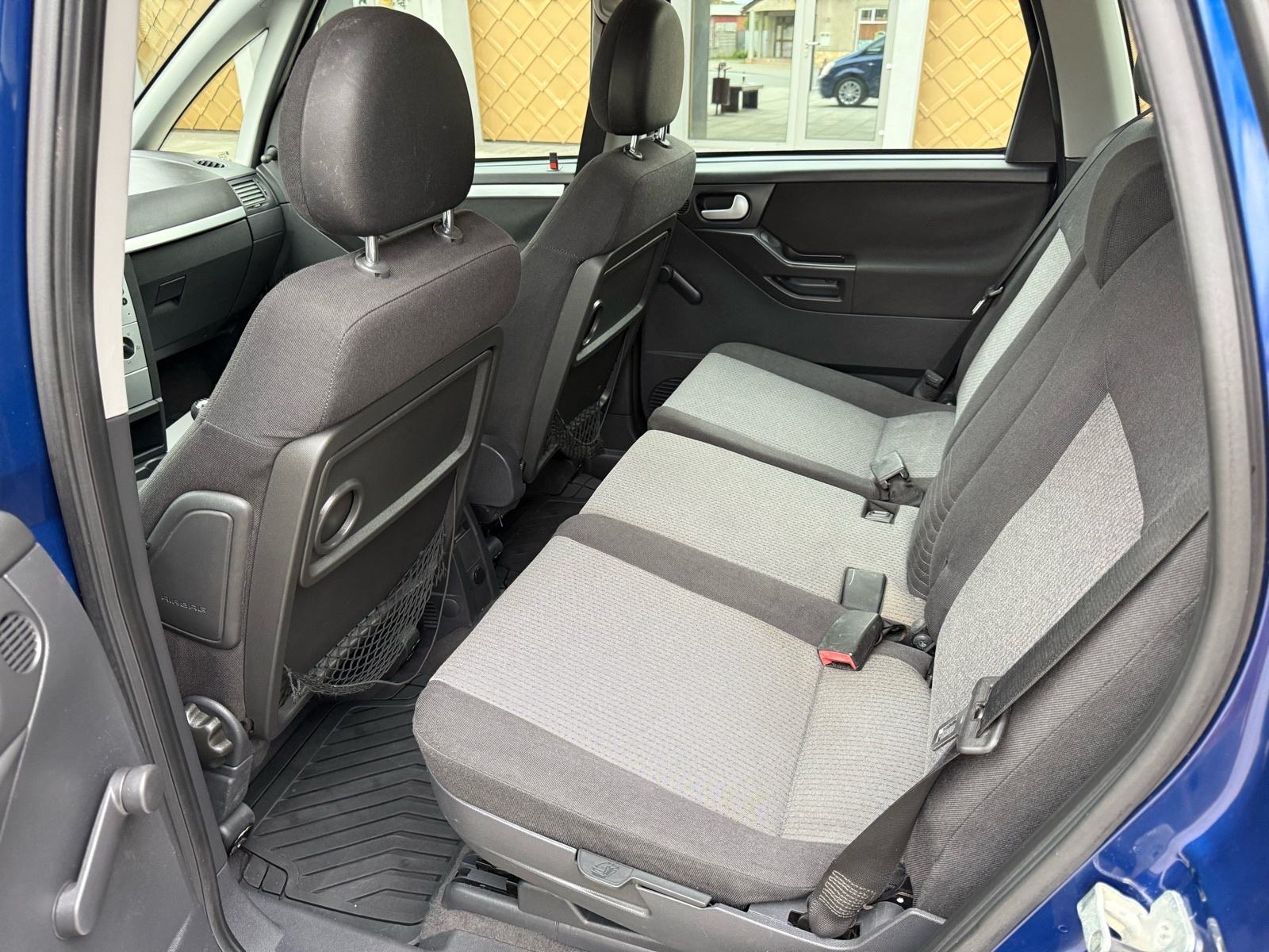 Opel Meriva 1,7 CDTI, KLIMA, Veliki servis, Nove gume, odlicno stanje, fotografija 11