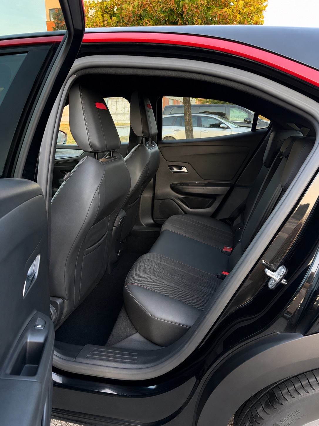 Opel Mokka 1,2 Turbo automatik, fotografija 7