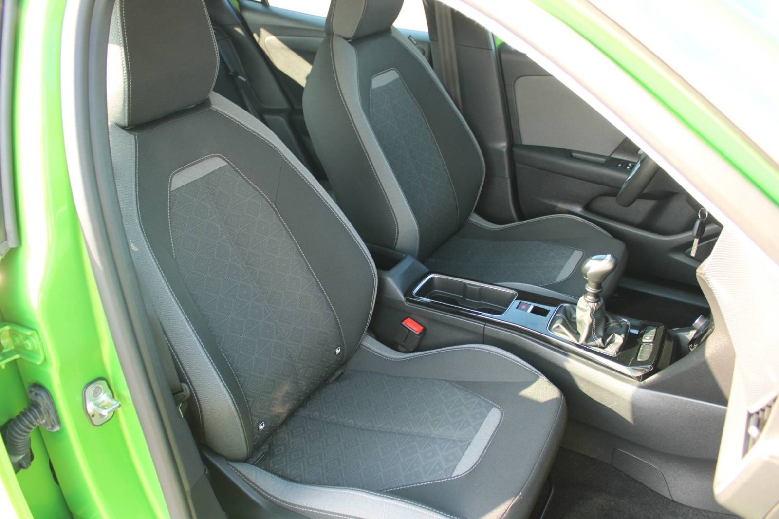 Opel Mokka 1.2T Edition, fotografija 11
