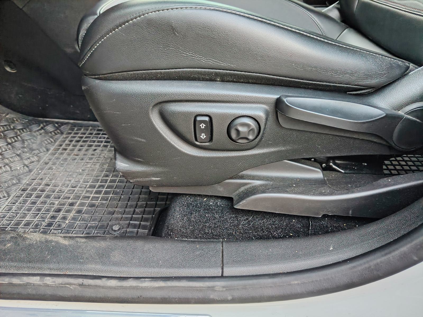 Opel Mokka 1,6 CDTI, fotografija 9