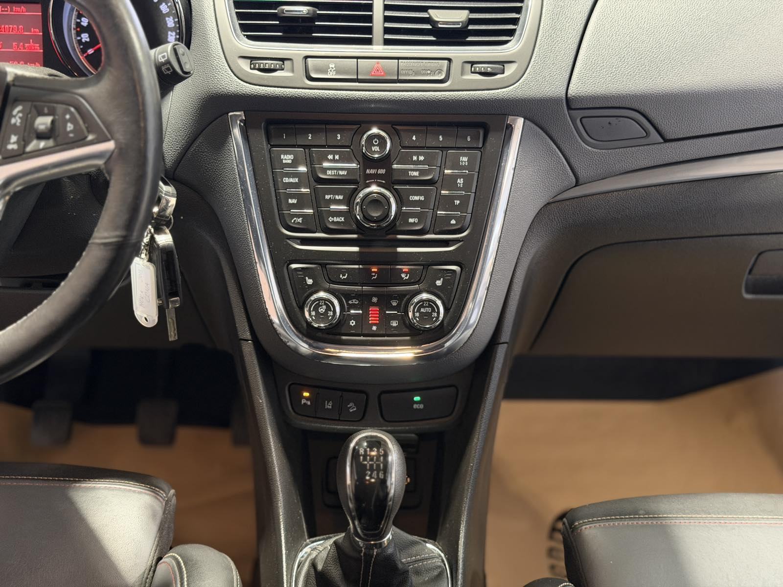 Opel Mokka 1,7 CDTI 4X4 *KAMERA - 130 TKM - TEMPOMAT - SERVISNA*, fotografija 14