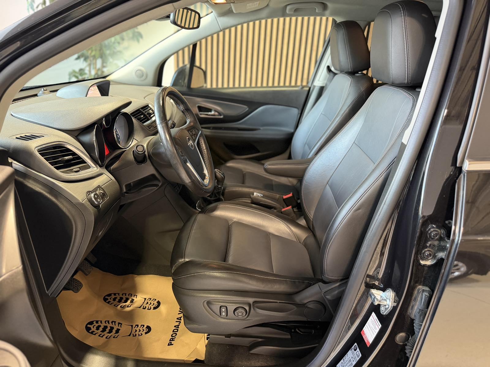 Opel Mokka 1,7 CDTI 4X4 *KAMERA - 130 TKM - TEMPOMAT - SERVISNA*, fotografija 16