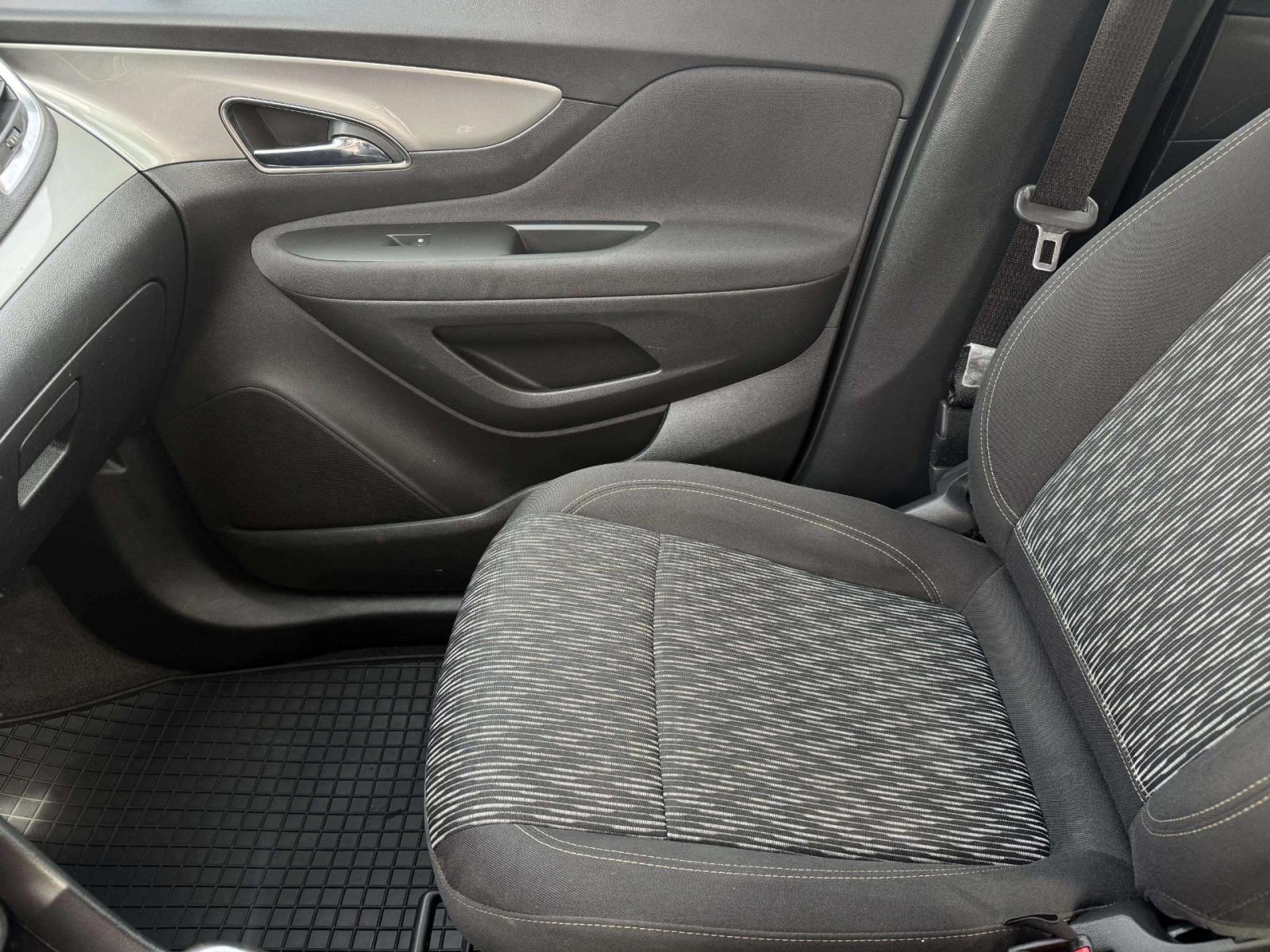 OPEL MOKKA 1,7 CDTI 1.VL* TEMPOMAT*, fotografija 9