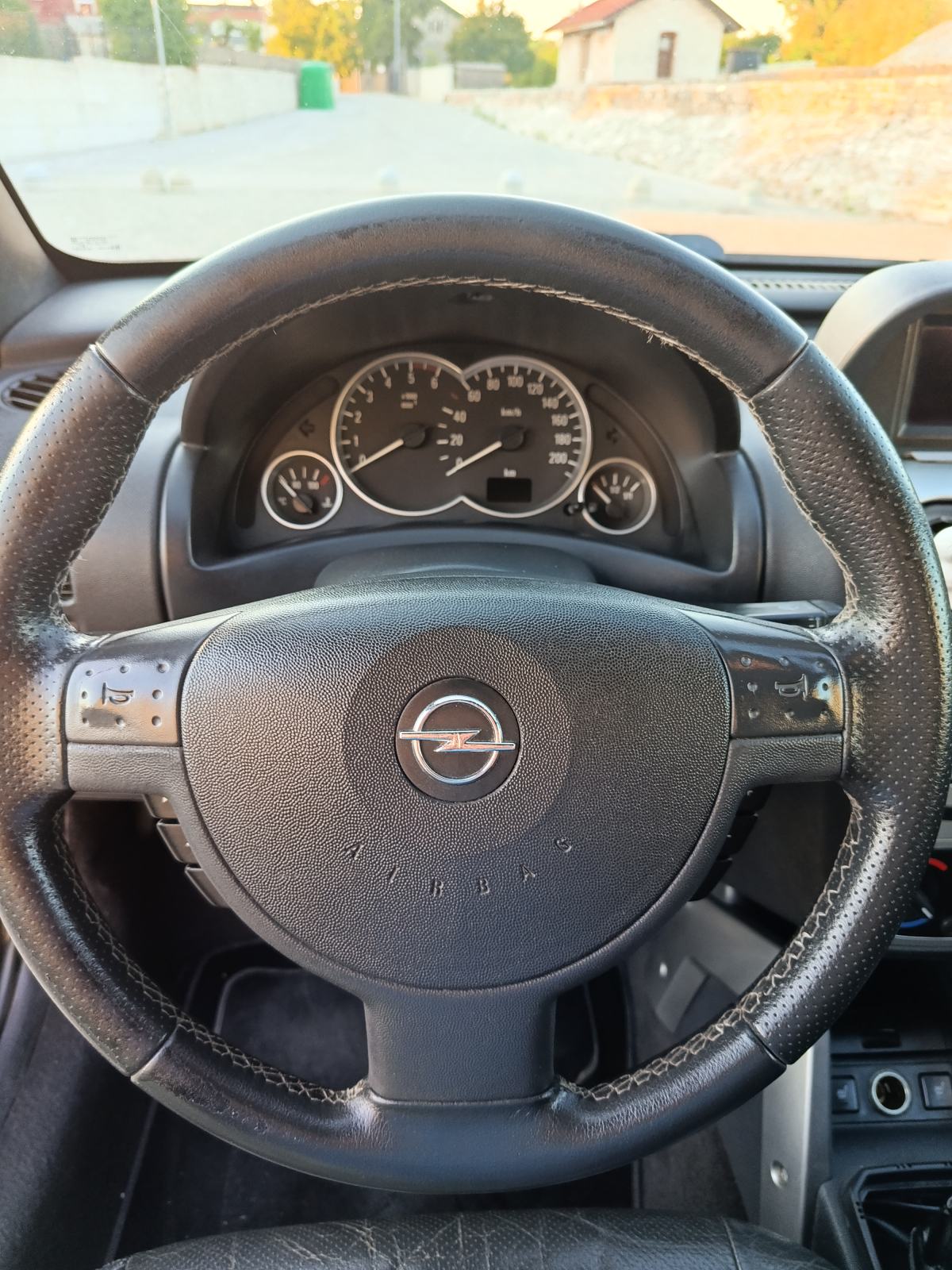 Opel Tigra Cabrio 1.3 Cdti Cosmo, fotografija 7
