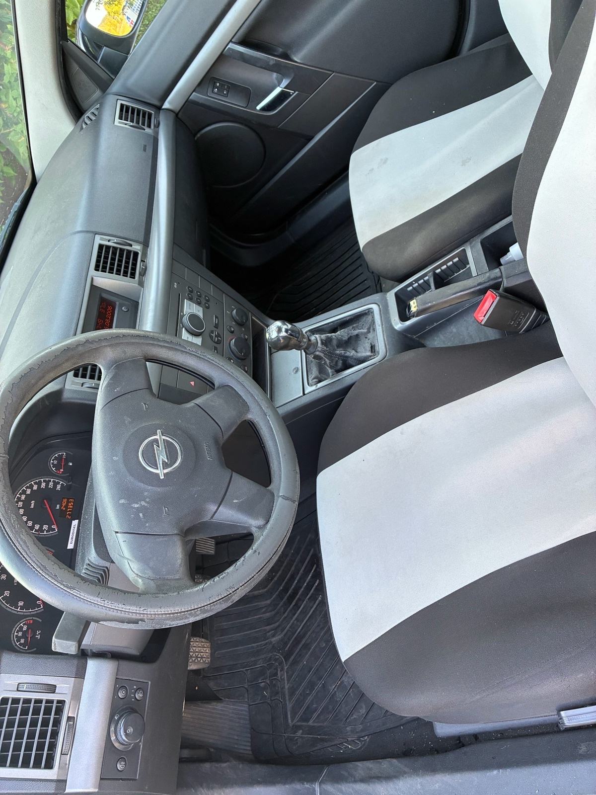 Opel Vectra 1.9 CDTI, fotografija 4