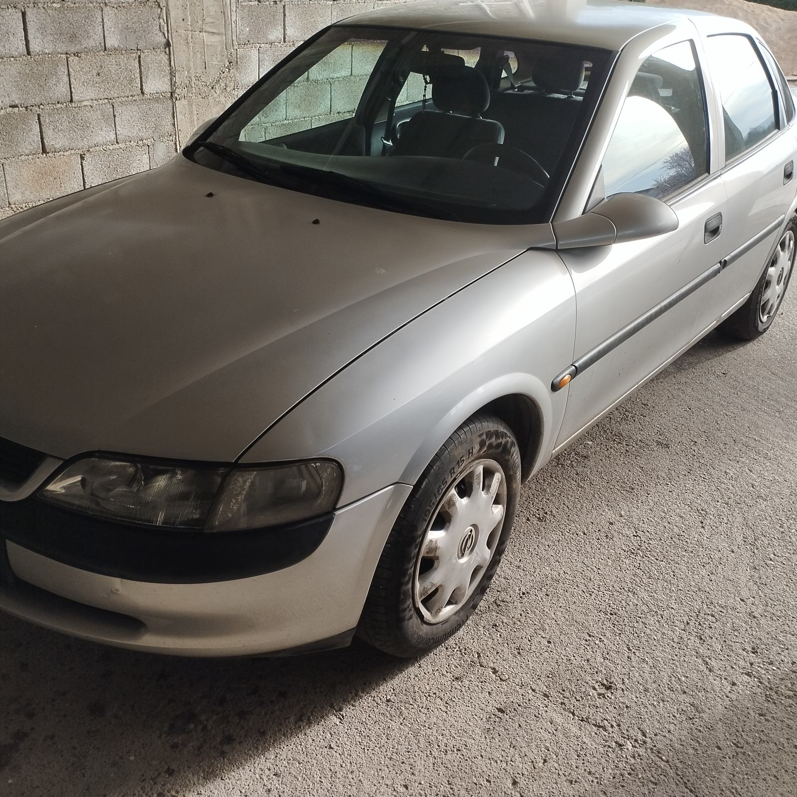Opel Vectra 2,0 16V TDI, fotografija 5