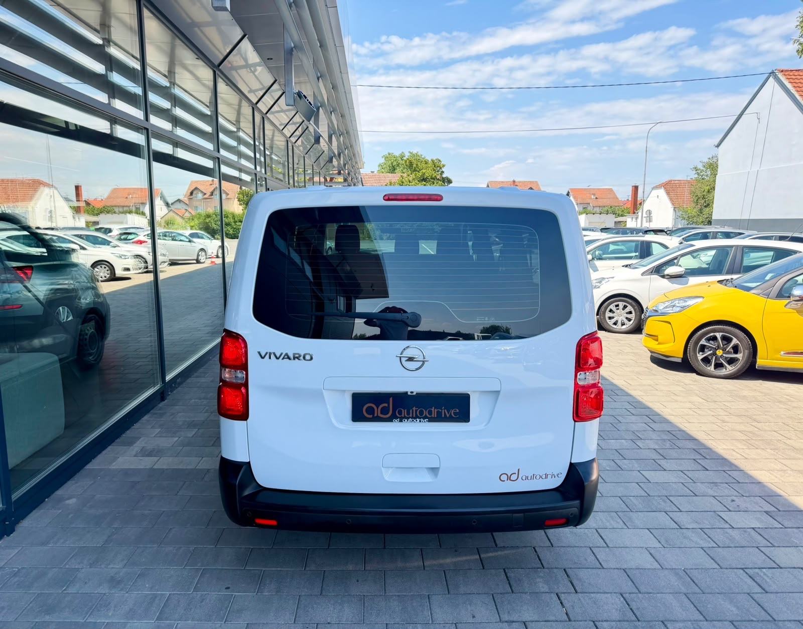 Opel Vivaro 1,5 D • PRODUŽENI • 8+1 SJEDALA • LEASING VEĆ OD: 323,00 €, fotografija 6