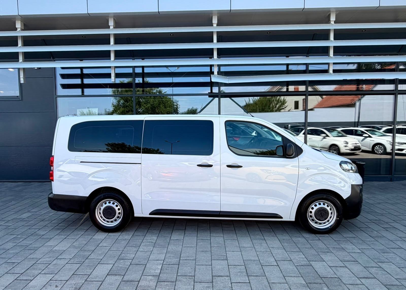 Opel Vivaro 1,5 D • PRODUŽENI • 8+1 SJEDALA • LEASING VEĆ OD: 323,00 €, fotografija 8