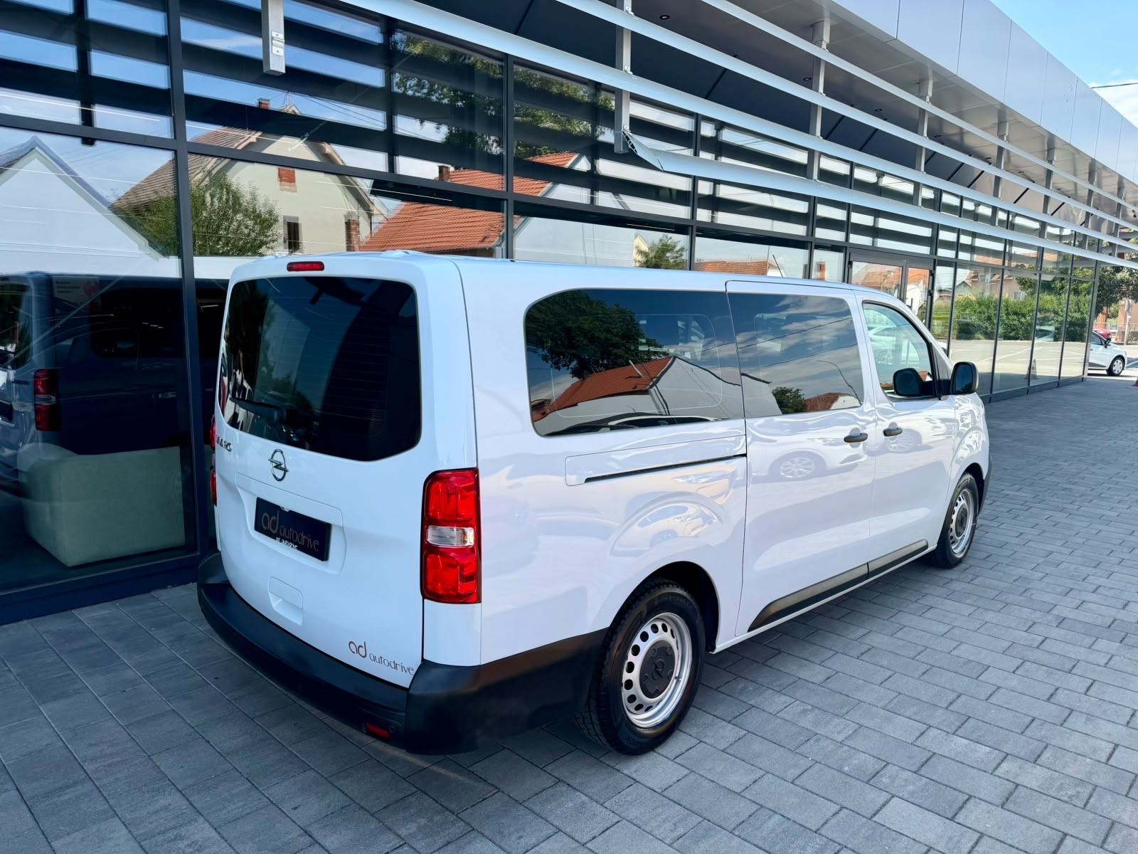 Opel Vivaro 1,5 D • PRODUŽENI • 8+1 SJEDALA • LEASING VEĆ OD: 323,00 €, fotografija 7