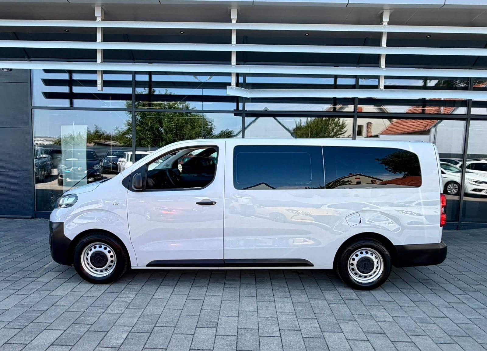 Opel Vivaro 1,5 D • PRODUŽENI • 8+1 SJEDALA • LEASING VEĆ OD: 323,00 €, fotografija 4