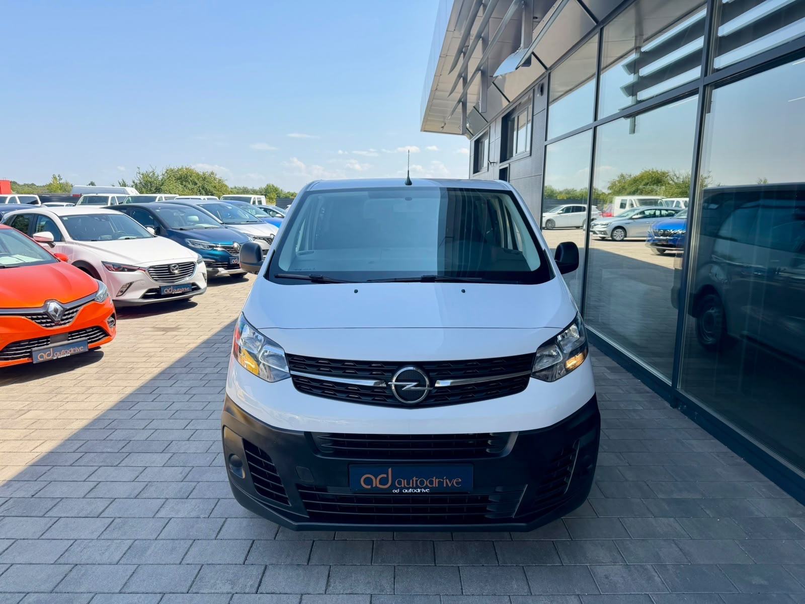 Opel Vivaro 1,5 D • PRODUŽENI • 8+1 SJEDALA • LEASING VEĆ OD: 323,00 €, fotografija 3