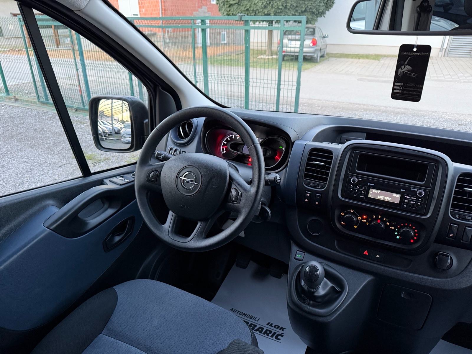 Opel Vivaro 1,6 CDTI,128.000km,9 sjedala,Jamstvo 12mj., fotografija 11