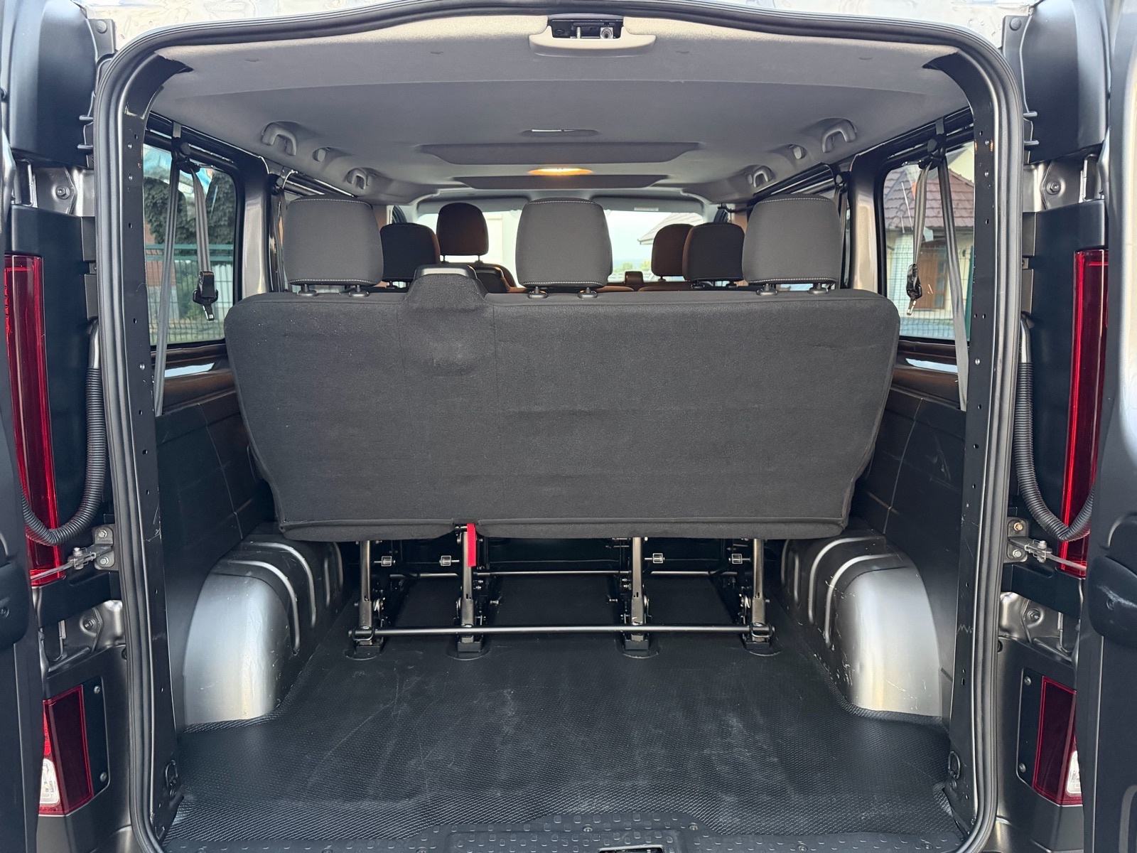 Opel Vivaro 1,6 CDTI,128.000km,9 sjedala,Jamstvo 12mj., fotografija 17