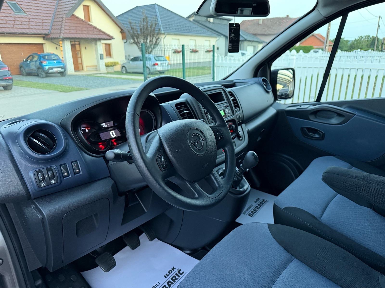 Opel Vivaro 1,6 CDTI,128.000km,9 sjedala,Jamstvo 12mj., fotografija 8