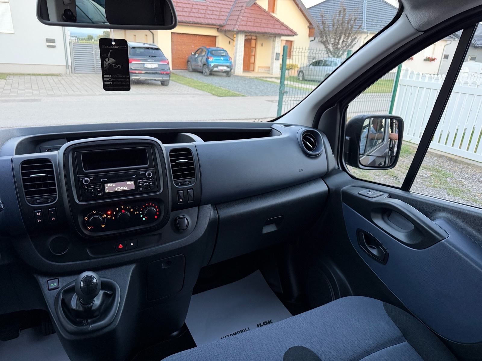 Opel Vivaro 1,6 CDTI,128.000km,9 sjedala,Jamstvo 12mj., fotografija 12