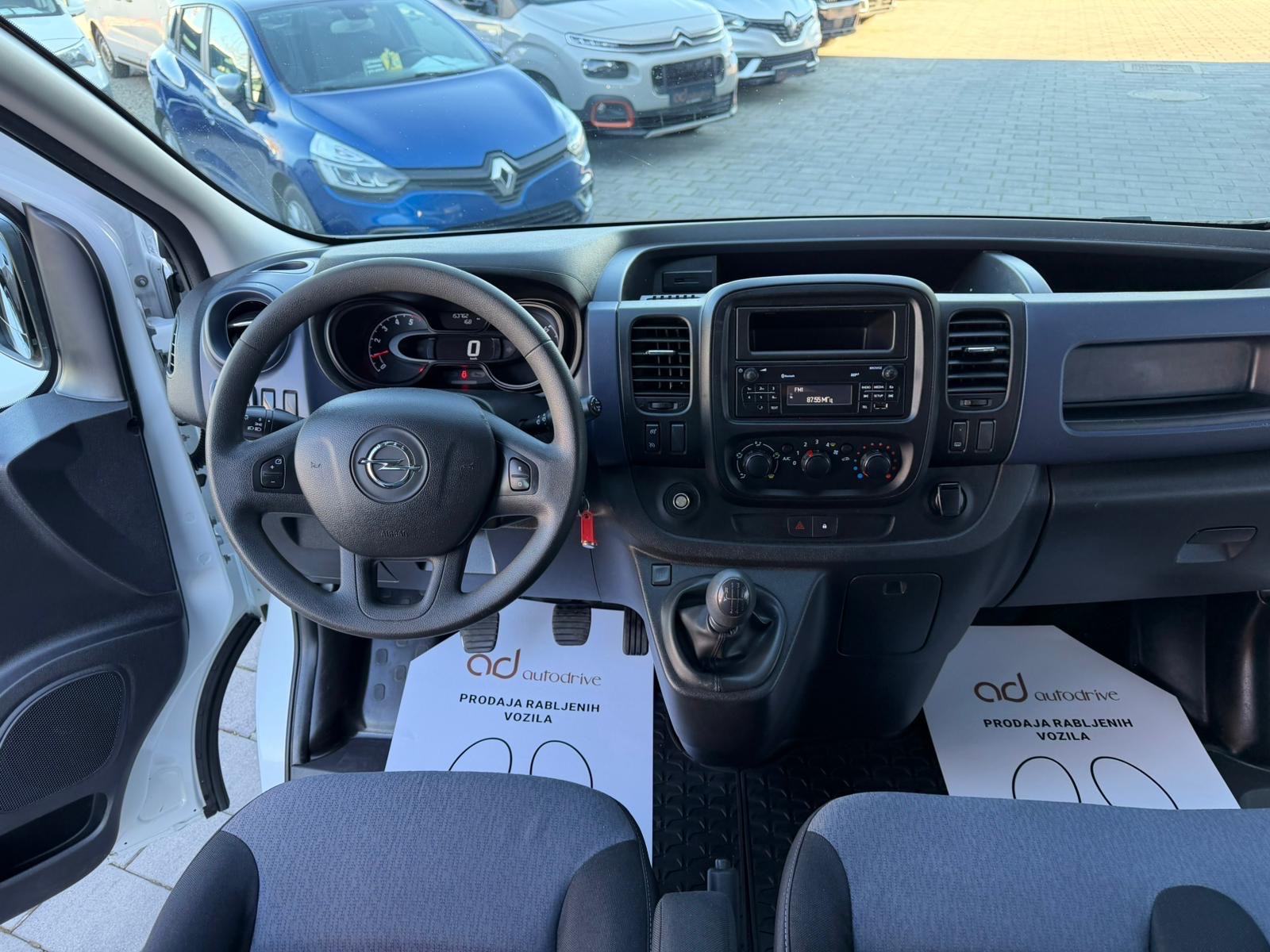 Opel Vivaro 1,6 CDTI 5+1 SJEDALA • LEASING RATA VEĆ OD: 255,00 €, fotografija 15