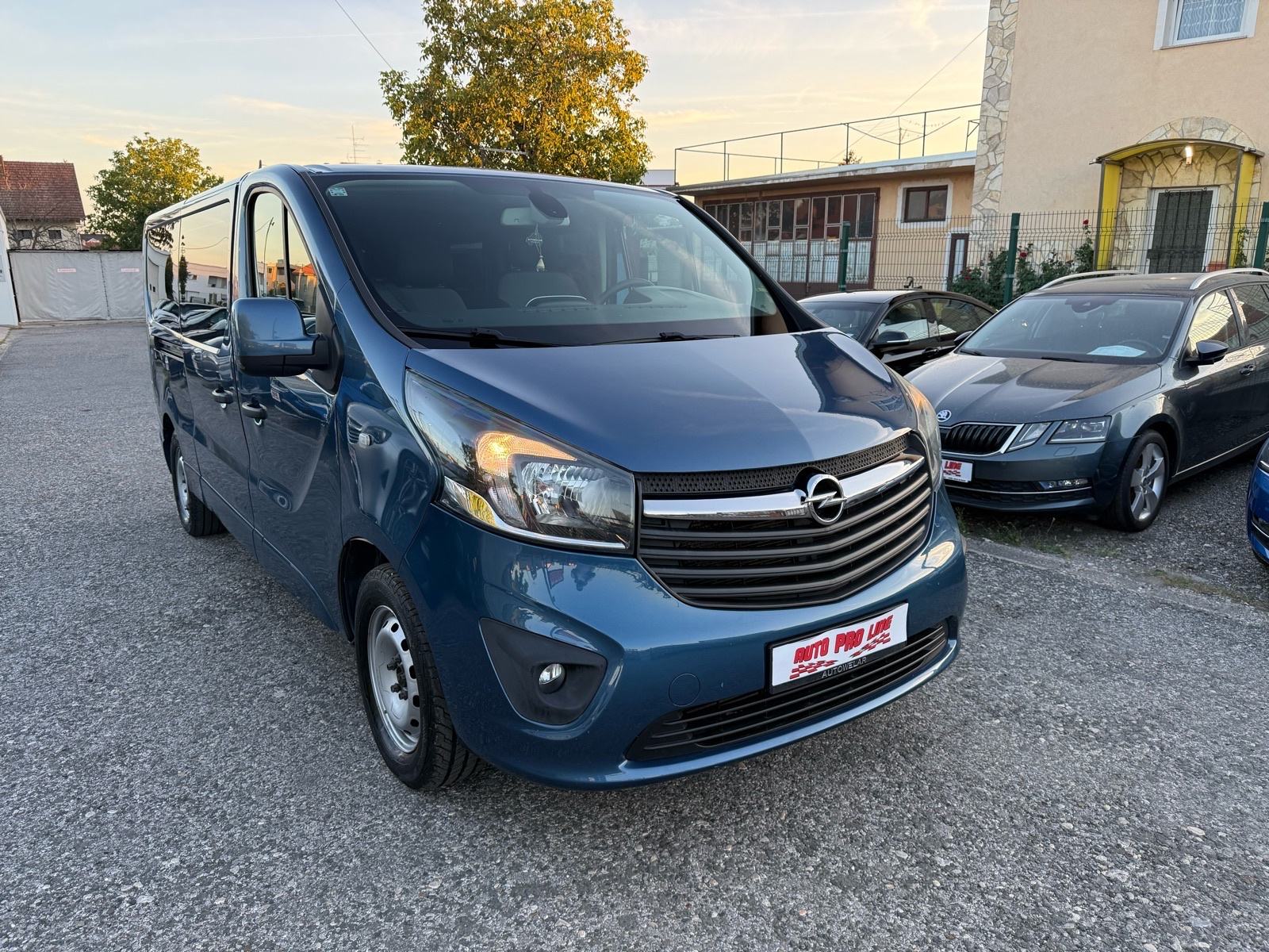 Opel Vivaro 1.6 CDTI L2H1 ** 151.000km ** - 9 sjedala - Odlican, fotografija 6
