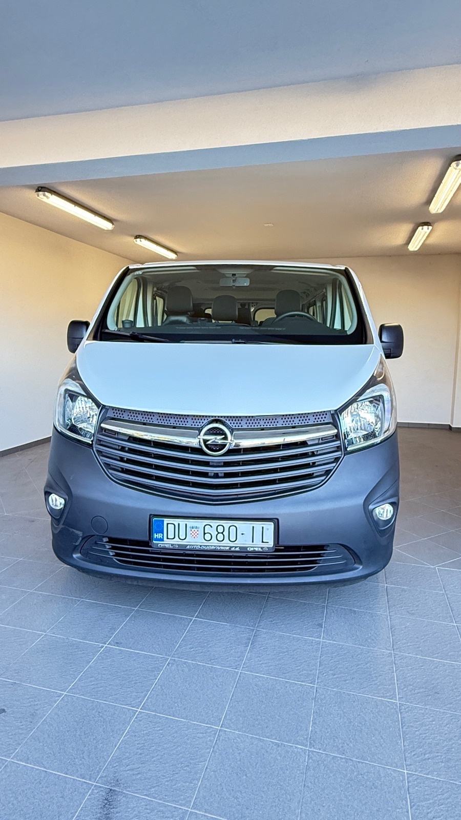 Opel Vivaro LONG 1.6 CDTI – 120.000 km – Ovlašteni servis – Garažiran, fotografija 2