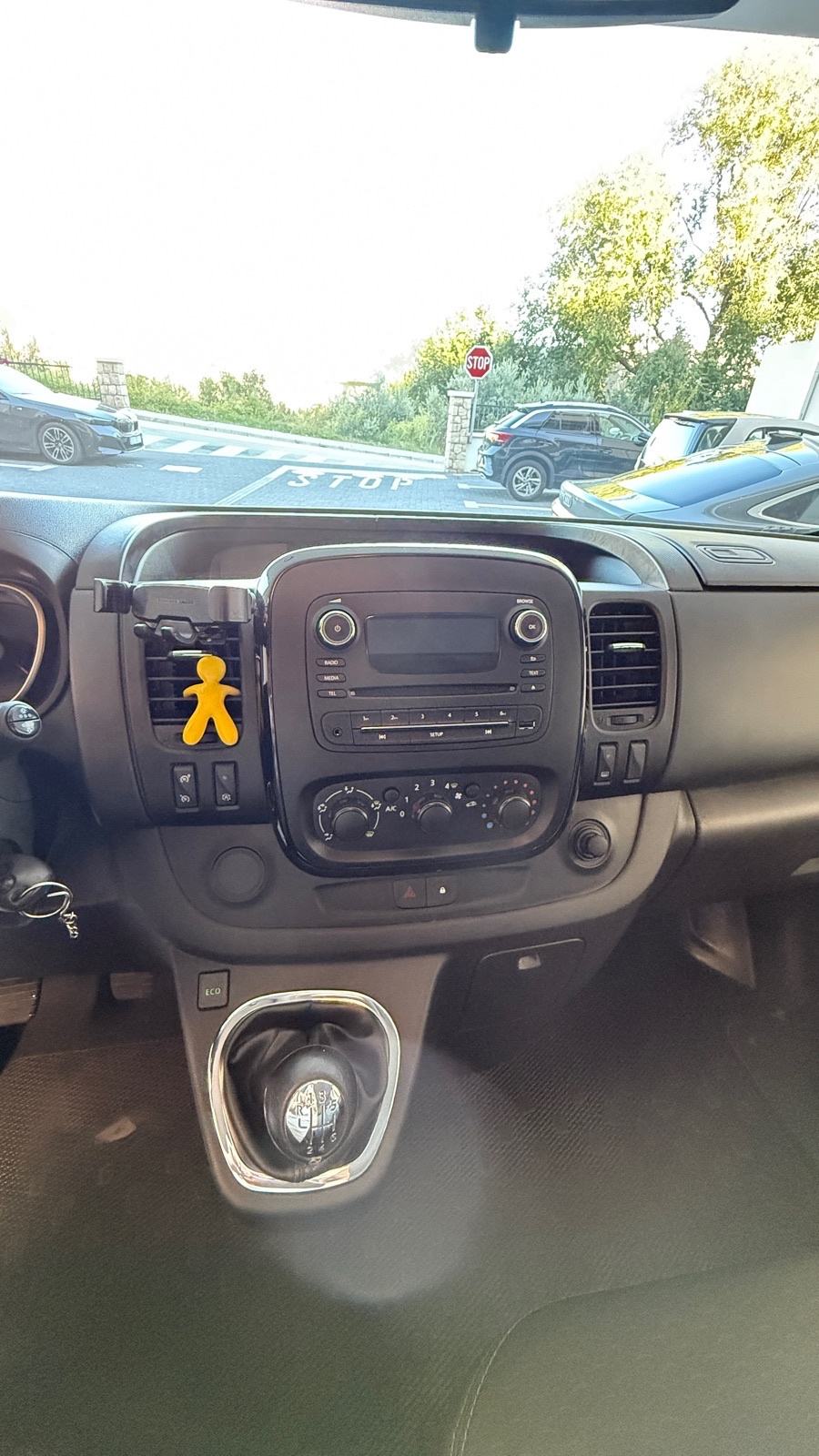 Opel Vivaro LONG 1.6 CDTI – 120.000 km – Ovlašteni servis – Garažiran, fotografija 8