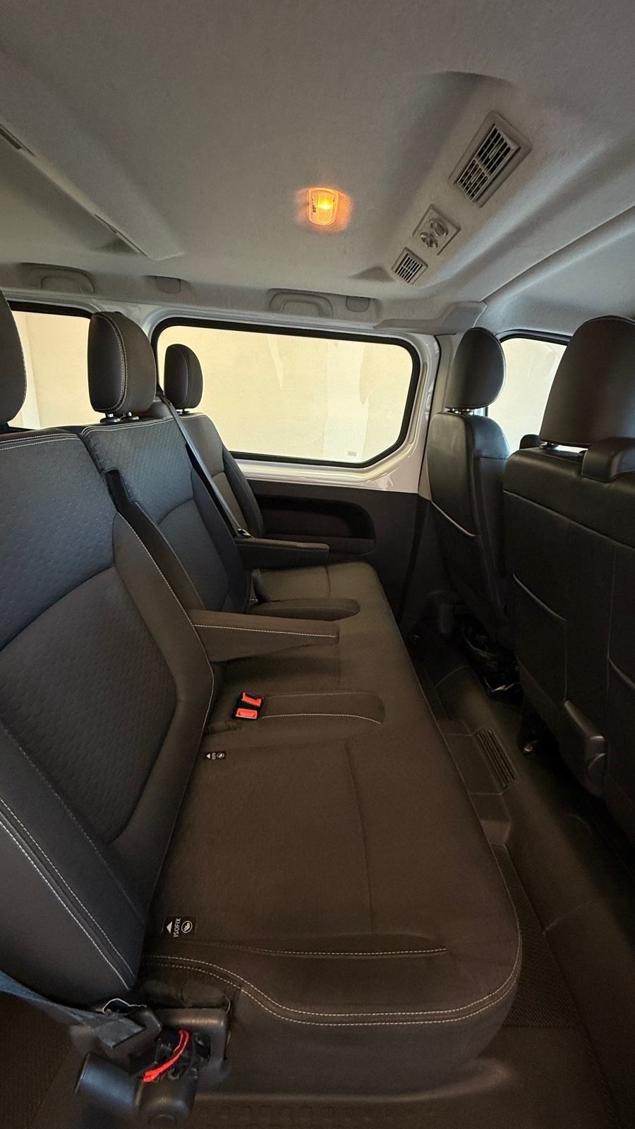 Opel Vivaro LONG 1.6 CDTI – 120.000 km – Ovlašteni servis – Garažiran, fotografija 10