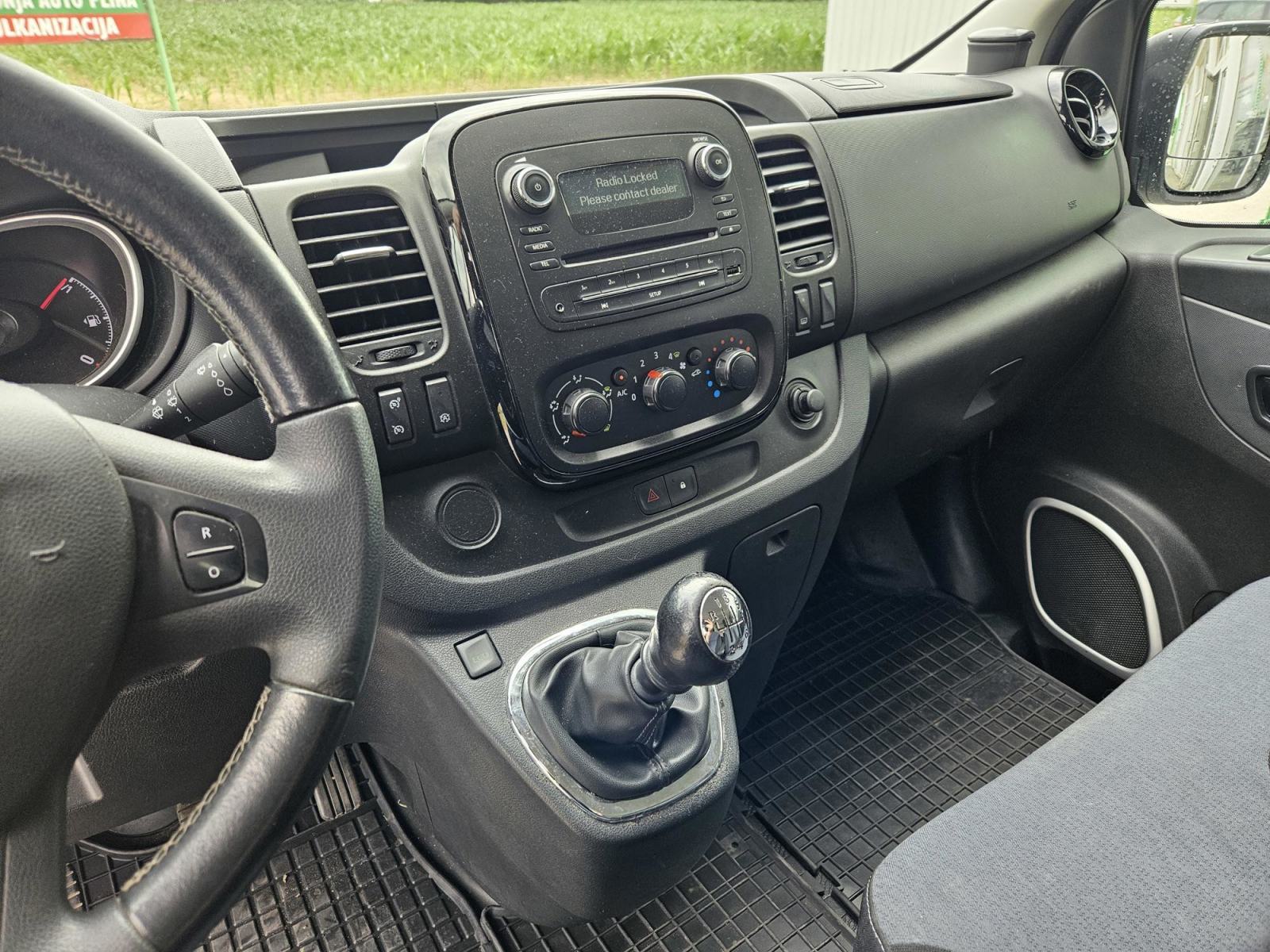 Opel Vivaro 1,6 CDTI (u sustavu PDV-a) registriran do 04/2027, fotografija 7