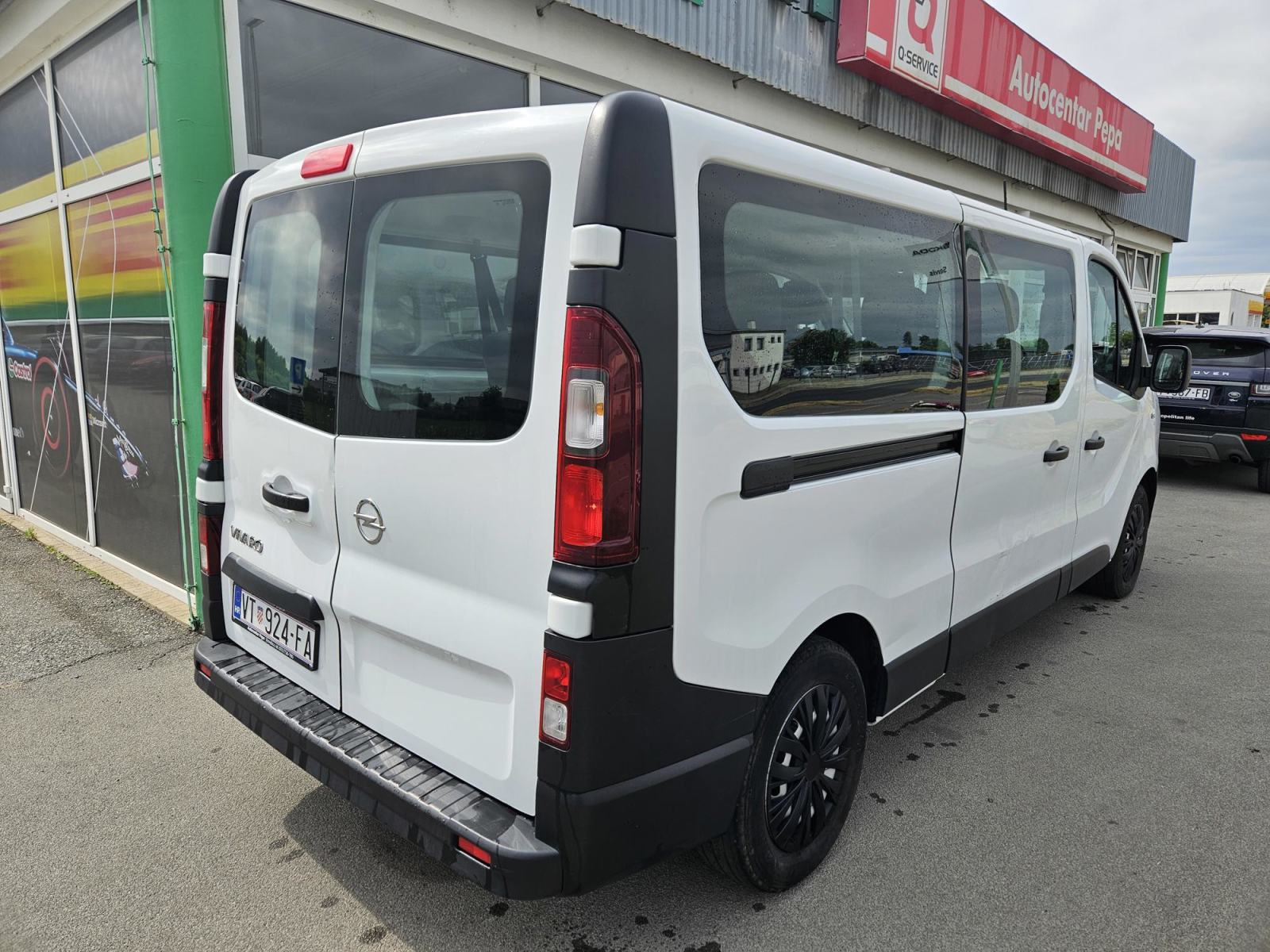 Opel Vivaro 1,6 CDTI (u sustavu PDV-a) registriran do 04/2027, fotografija 2