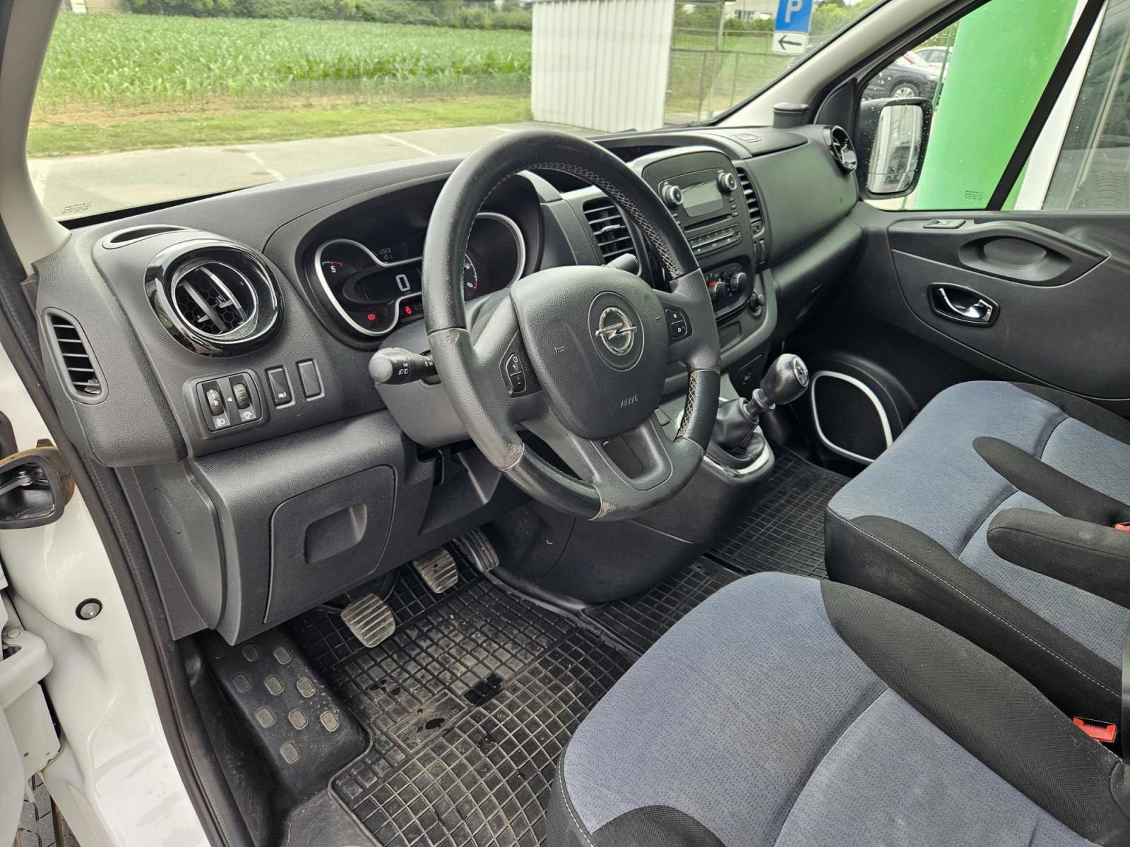 Opel Vivaro 1,6 CDTI (u sustavu PDV-a) registriran do 04/2027, fotografija 14