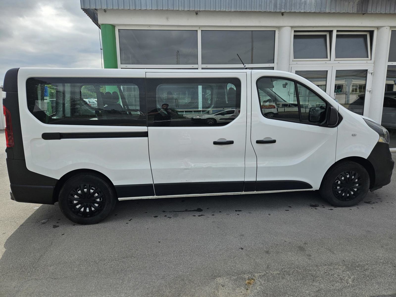 Opel Vivaro 1,6 CDTI (u sustavu PDV-a) registriran do 04/2027, fotografija 4