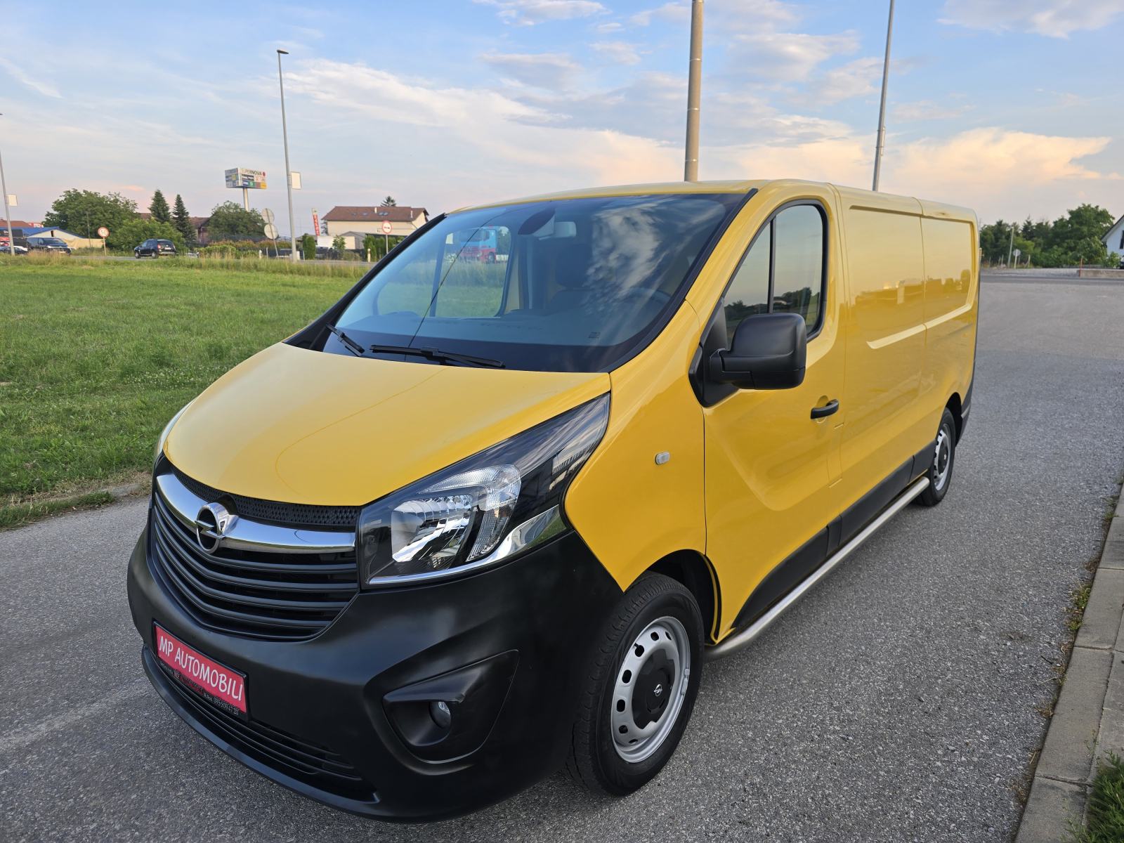 Opel Vivaro 1,6 TDCI-produžen-2020gd.md-KLIMA-3sjd,176tkm,temo,u PDV-u, fotografija 2