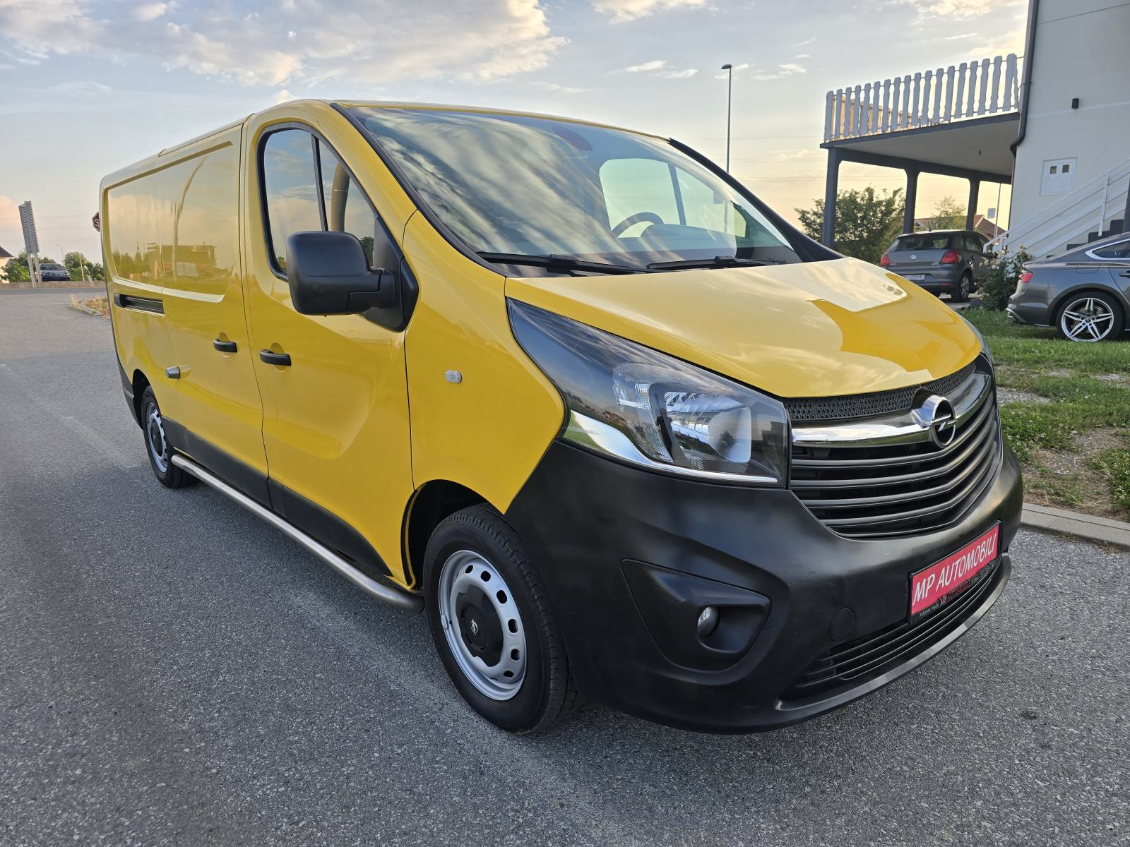 Opel Vivaro 1,6 TDCI-produžen-2020gd.md-KLIMA-3sjd,176tkm,temo,u PDV-u, fotografija 4