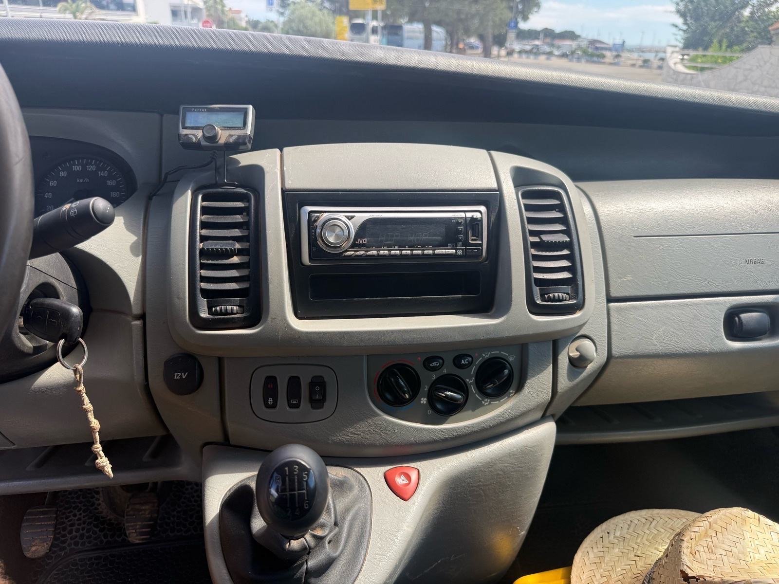 Opel Vivaro 1.9 CDTI N1 + 5 sjedala - Reg do 06/2027, fotografija 8