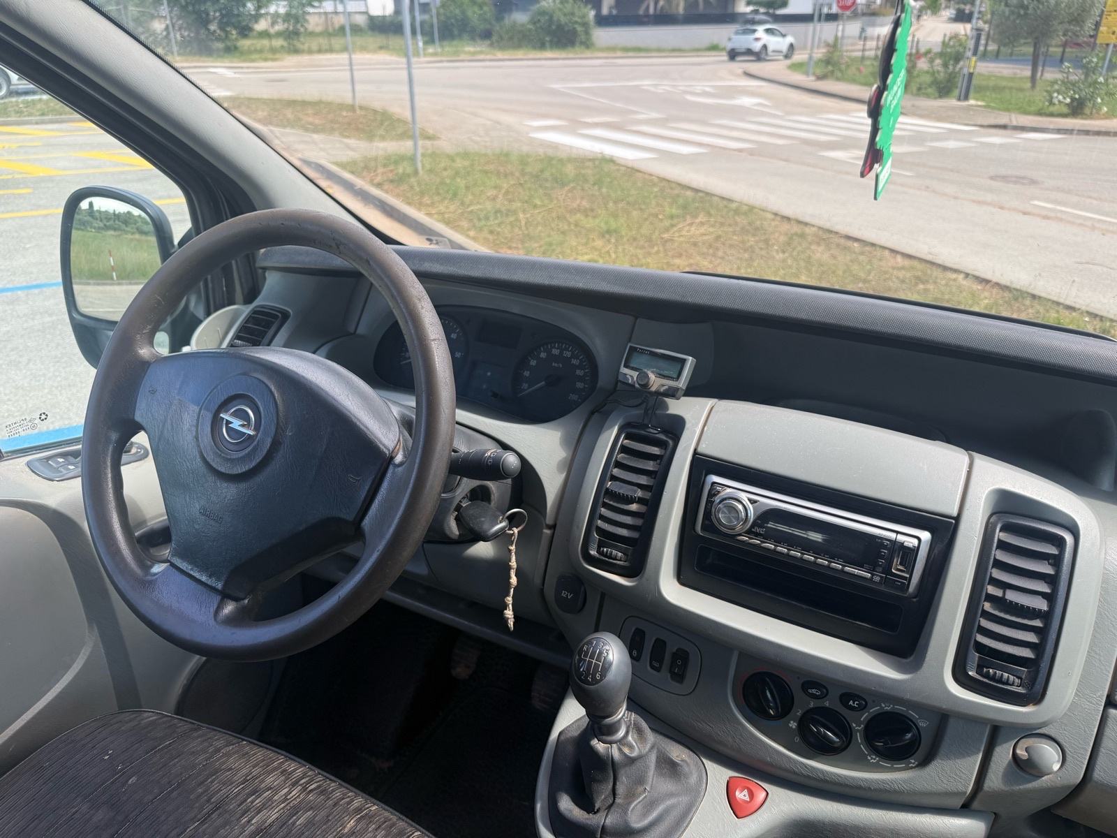 Opel Vivaro 1.9 CDTI N1 + 5 sjedala - Reg do 06/2027, fotografija 9