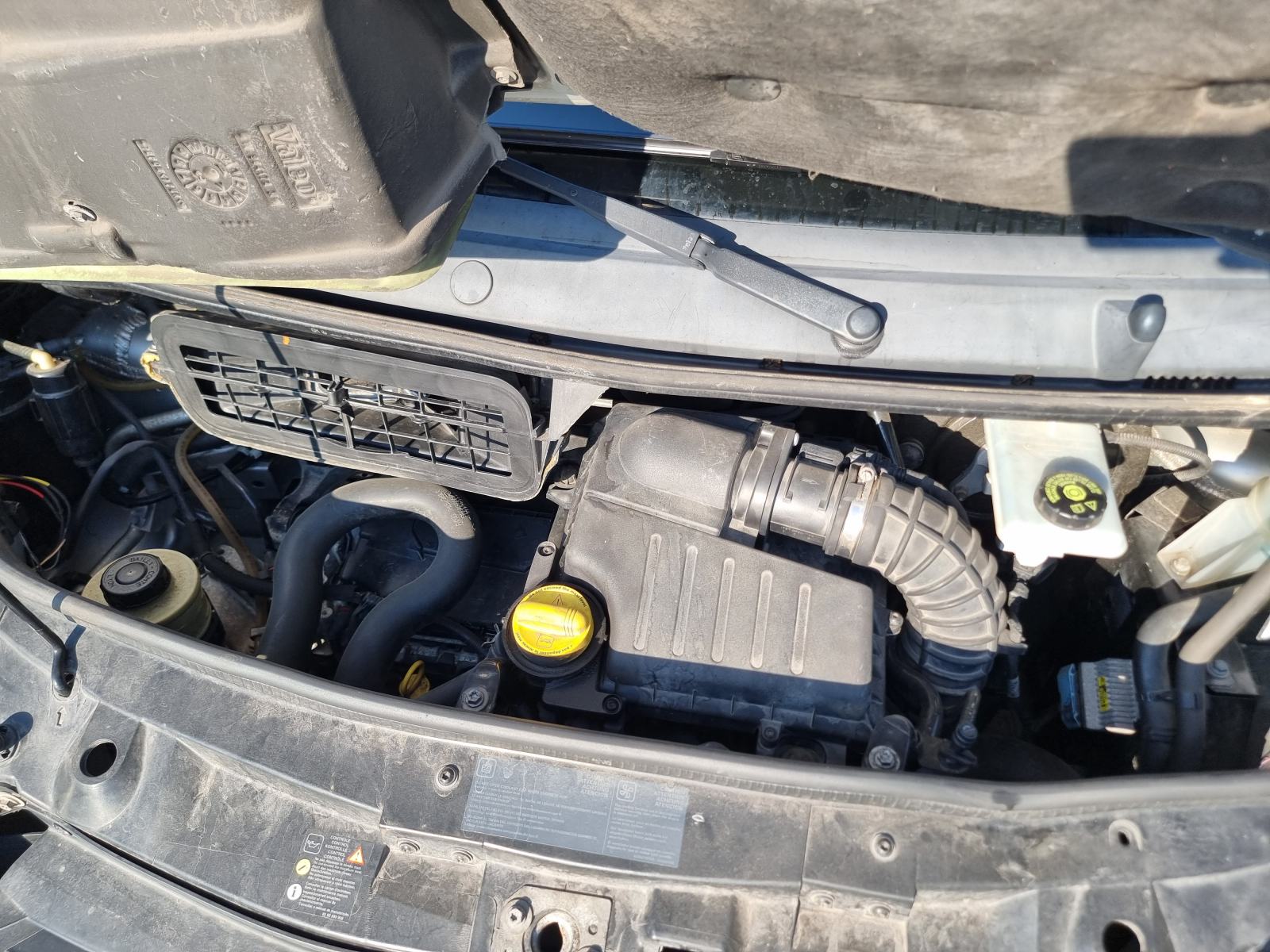 Opel Vivaro 2.0 CDTI L2 8+1, dupla klima, 2 seta guma, uredno održavan, fotografija 19