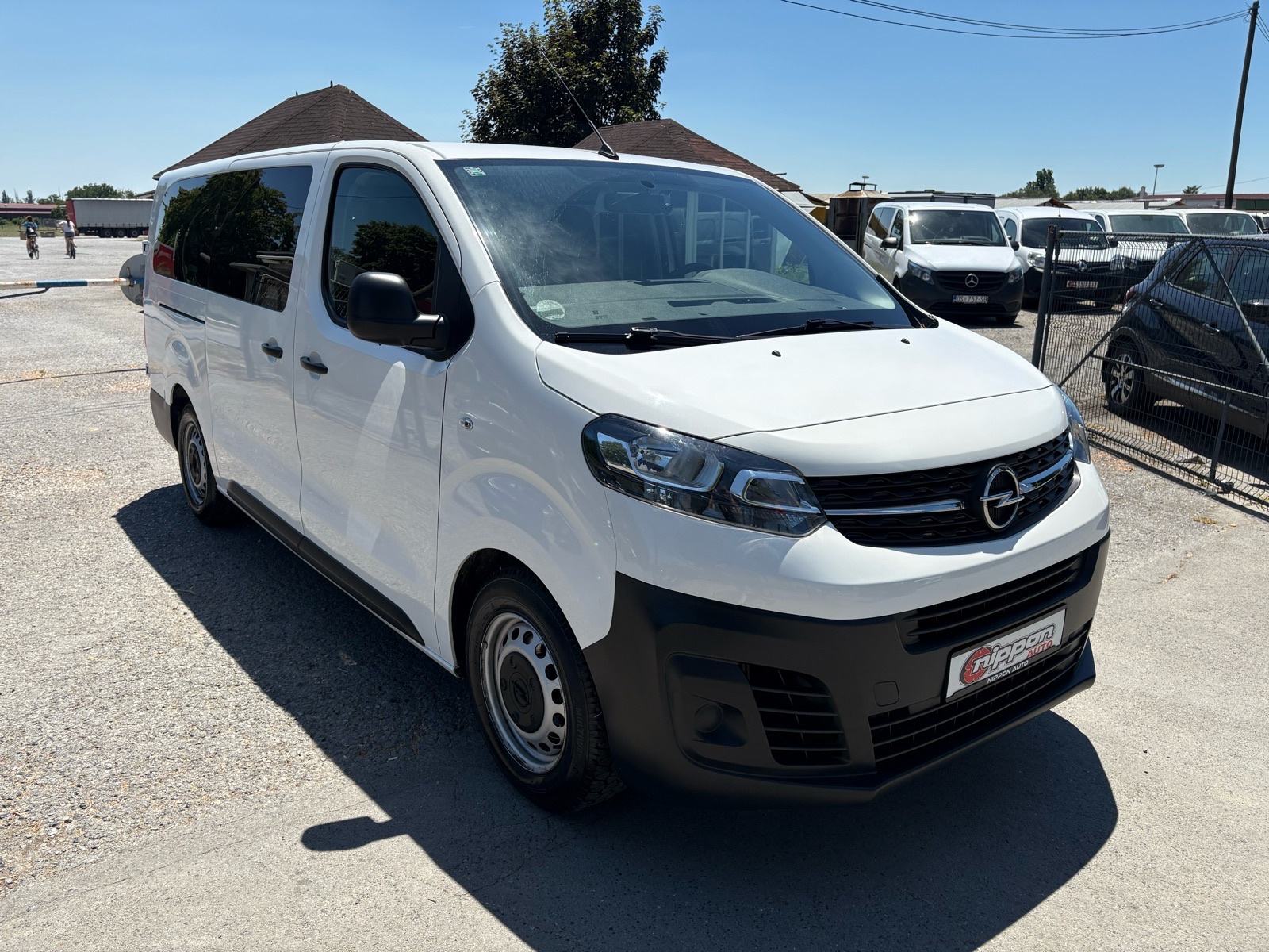 Opel Vivaro 2,0 CDTI PRODUŽENI 8+1 - REG:06/2027 - KLIMA - LEASING, fotografija 11