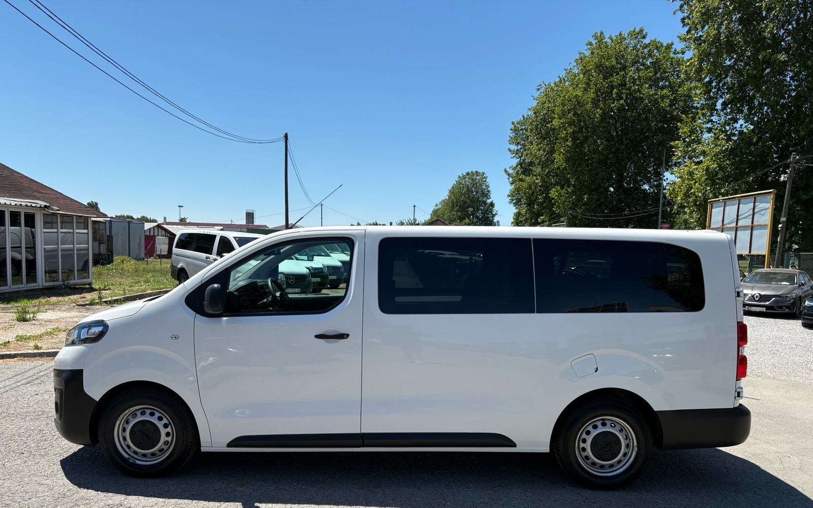 Opel Vivaro 2,0 CDTI PRODUŽENI 8+1 - REG:06/2027 - KLIMA - LEASING, fotografija 3