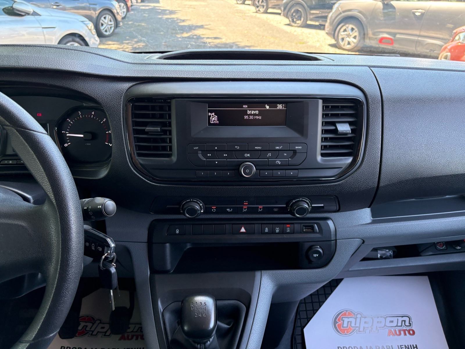 Opel Vivaro 2,0 CDTI PRODUŽENI 8+1 - REG:06/2027 - KLIMA - LEASING, fotografija 18