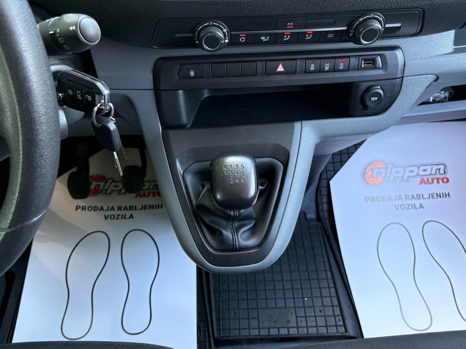 Opel Vivaro 2,0 CDTI PRODUŽENI 8+1 - REG:06/2027 - KLIMA - LEASING, fotografija 19