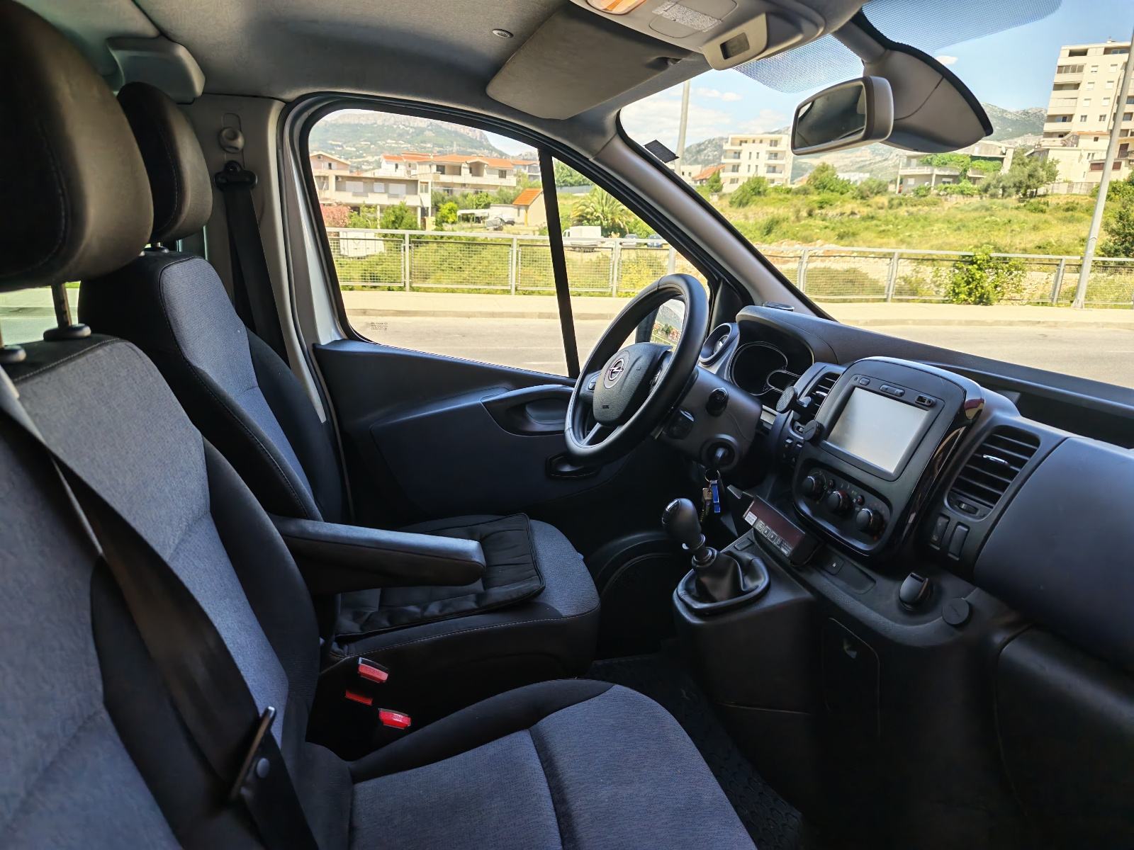 Opel Vivaro Long,1.6 CDTI, reg 21.08.2027,kuka, nav, park senz, kamera, fotografija 7
