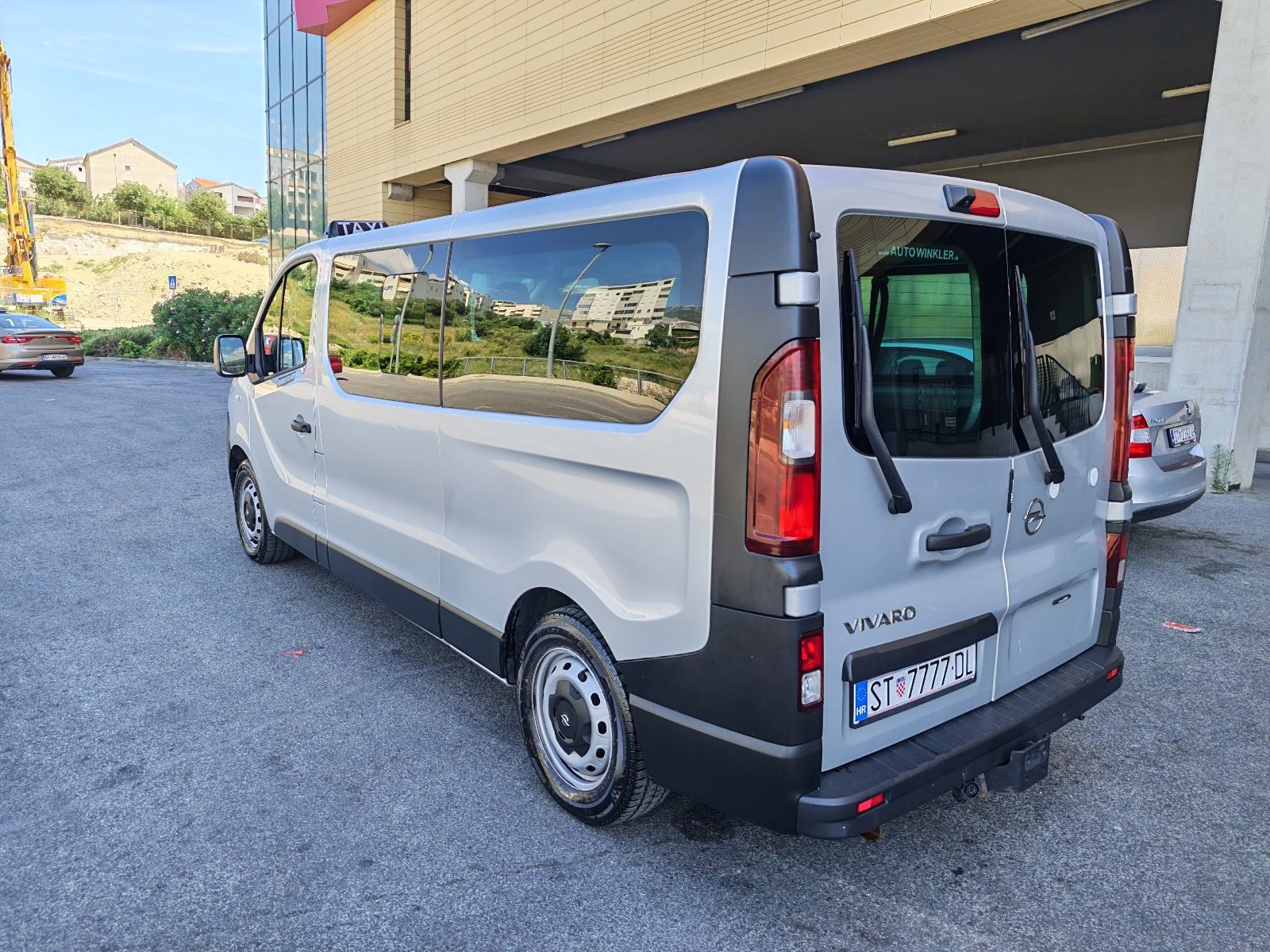 Opel Vivaro Long,1.6 CDTI, reg 21.08.2027,kuka, nav, park senz, kamera, fotografija 6