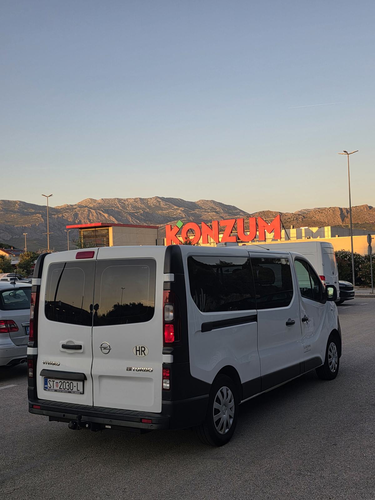 Opel Vivaro 1.6 CDTI BI TURBO 92 kw 2016 godina, fotografija 4