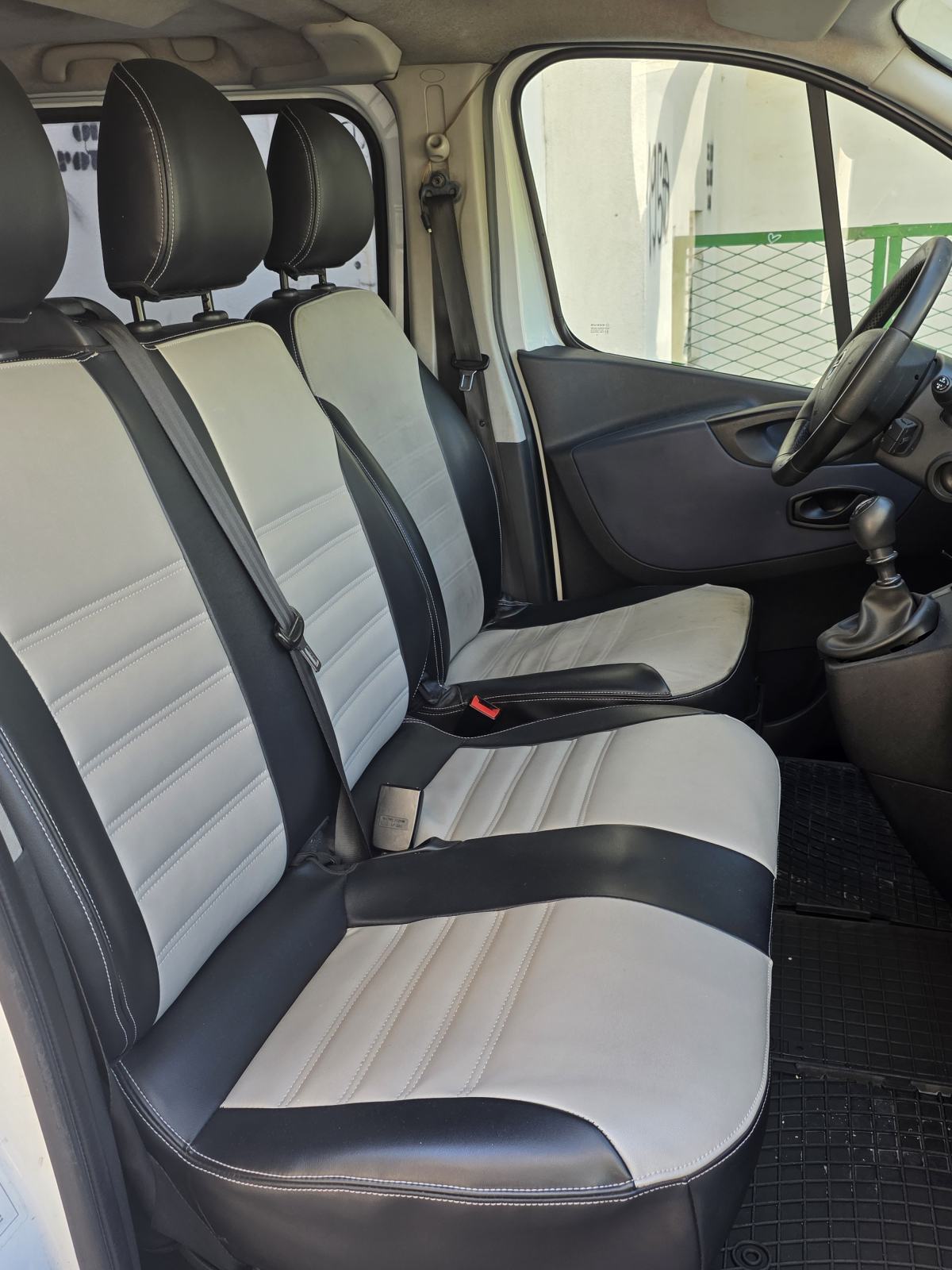 Opel Vivaro 1.6 CDTI BI TURBO 92 kw 2016 godina, fotografija 6